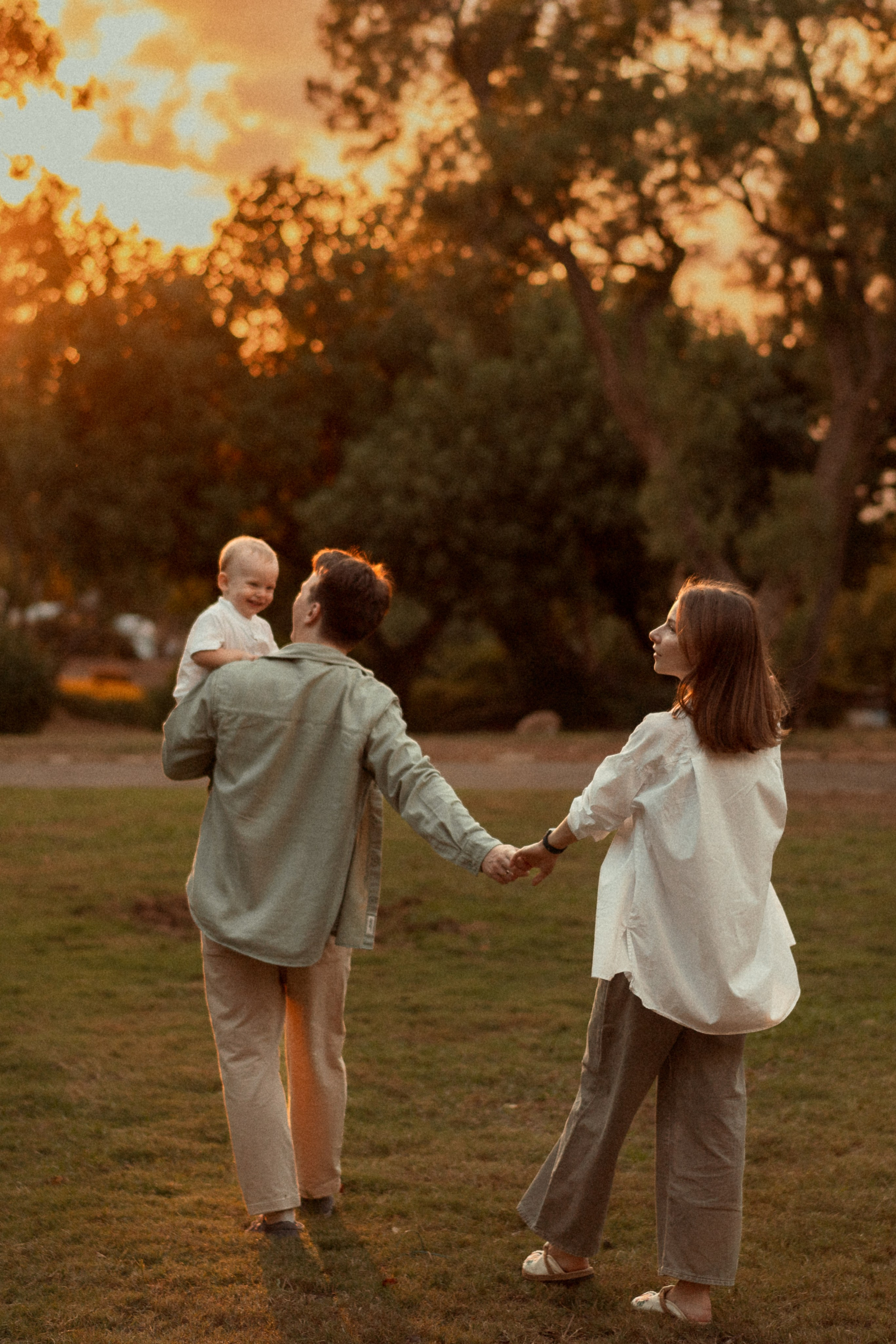 Why it’s better to shoot at sunset and sunrise, rather than at noon — tips for choosing the right time for a photoshoot