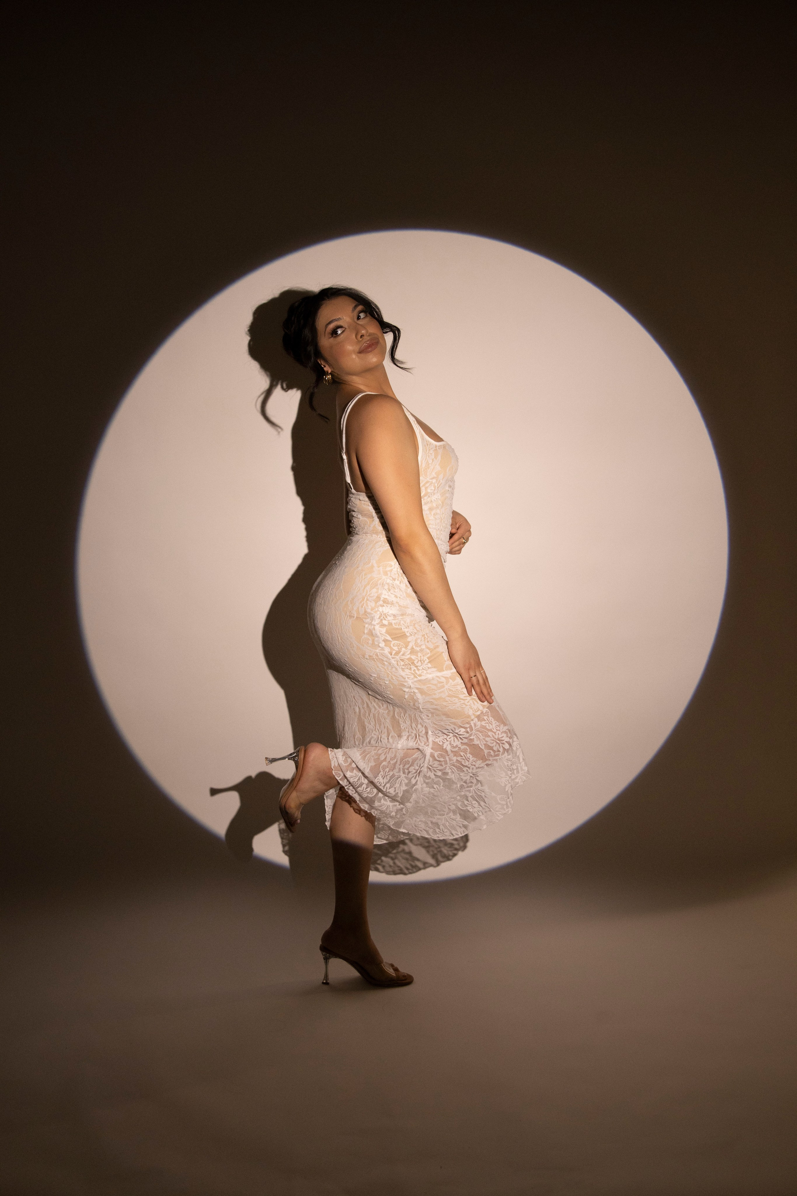 SHOOT IT YOURSELF — SELF PORTRAIT STUDIO IN CHICAGO