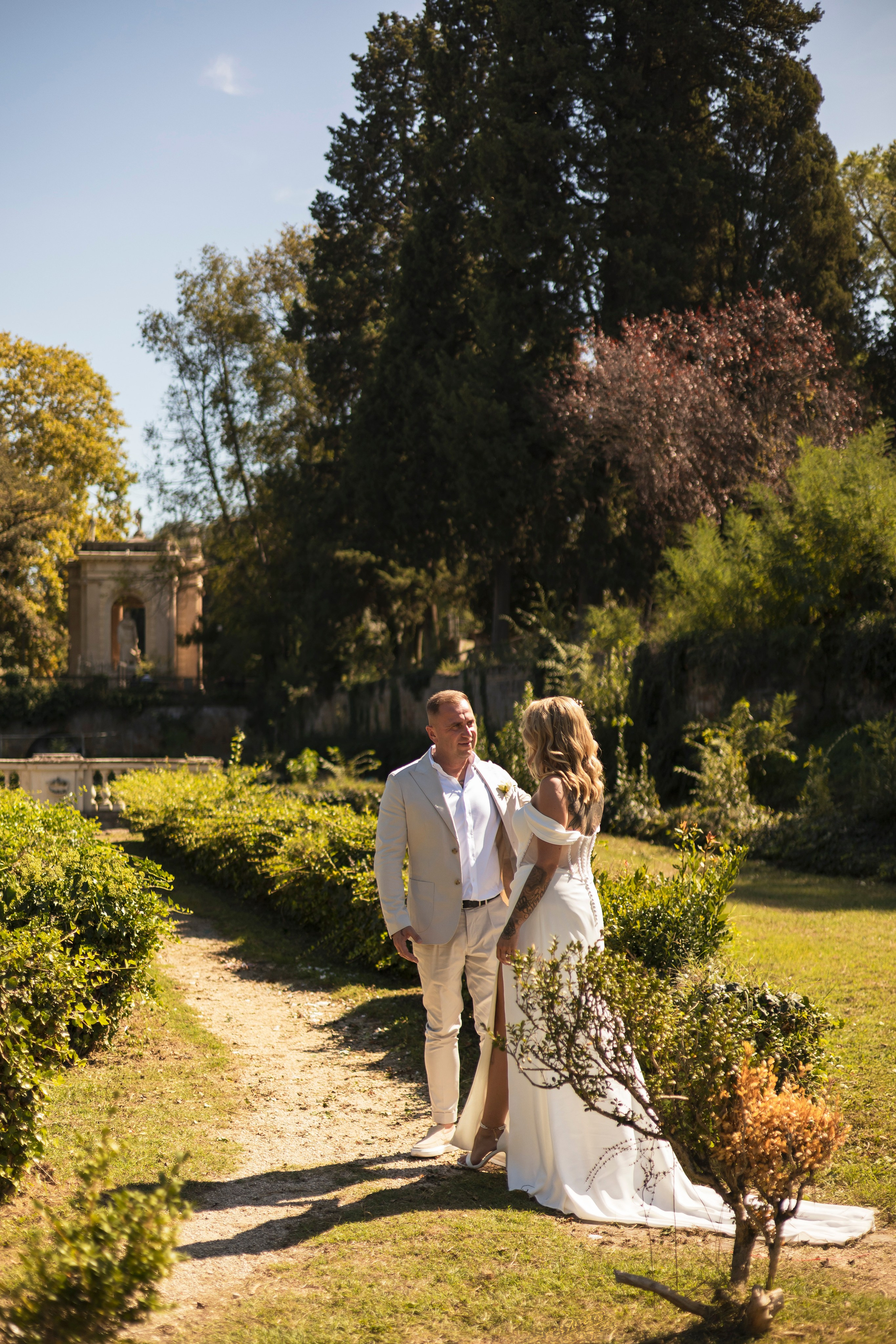 Wedding. Hi! My name is Irena, and I’m a professional photographer specializing in family photography, love stories, and individual photoshoots