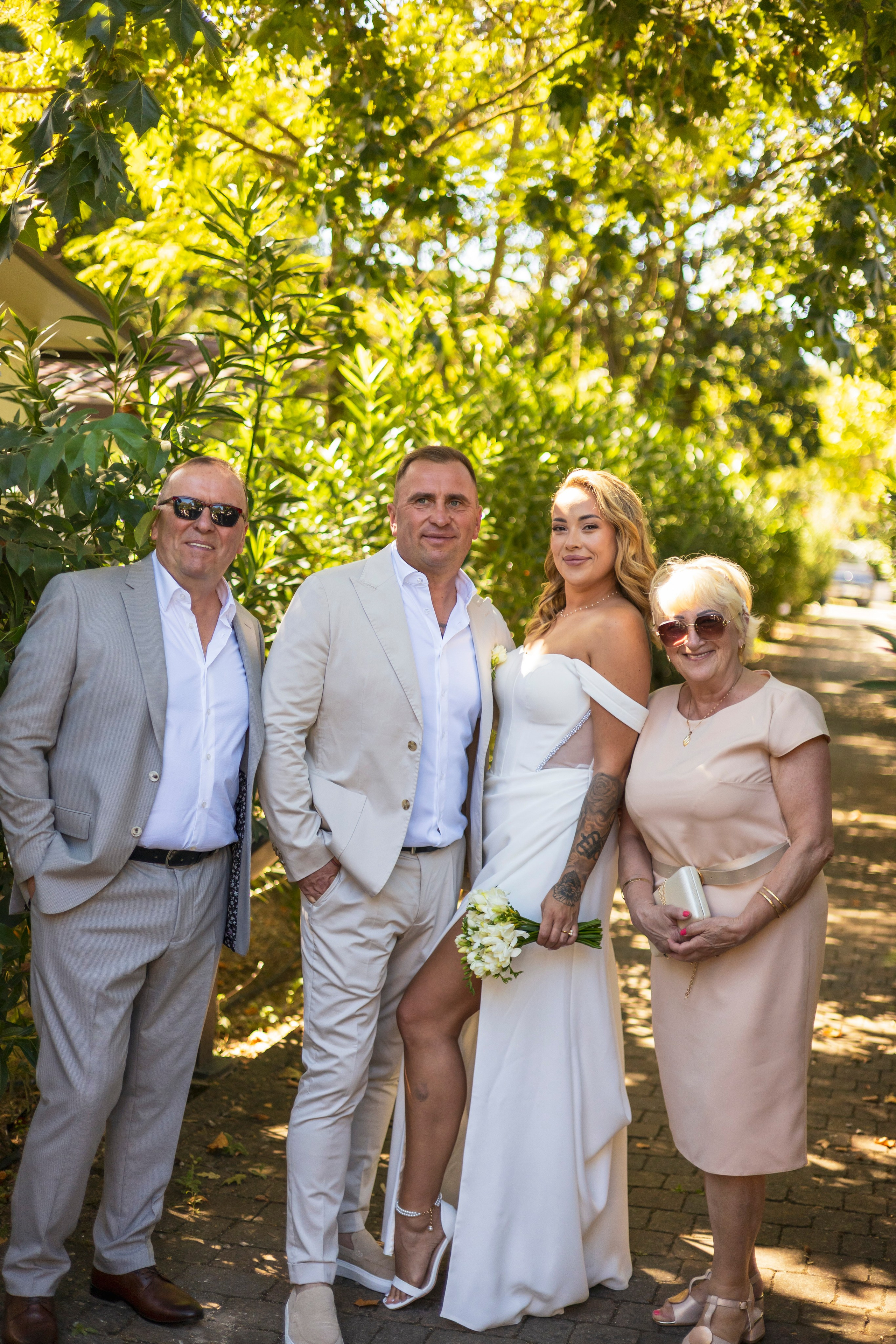 Wedding. Hi! My name is Irena, and I’m a professional photographer specializing in family photography, love stories, and individual photoshoots