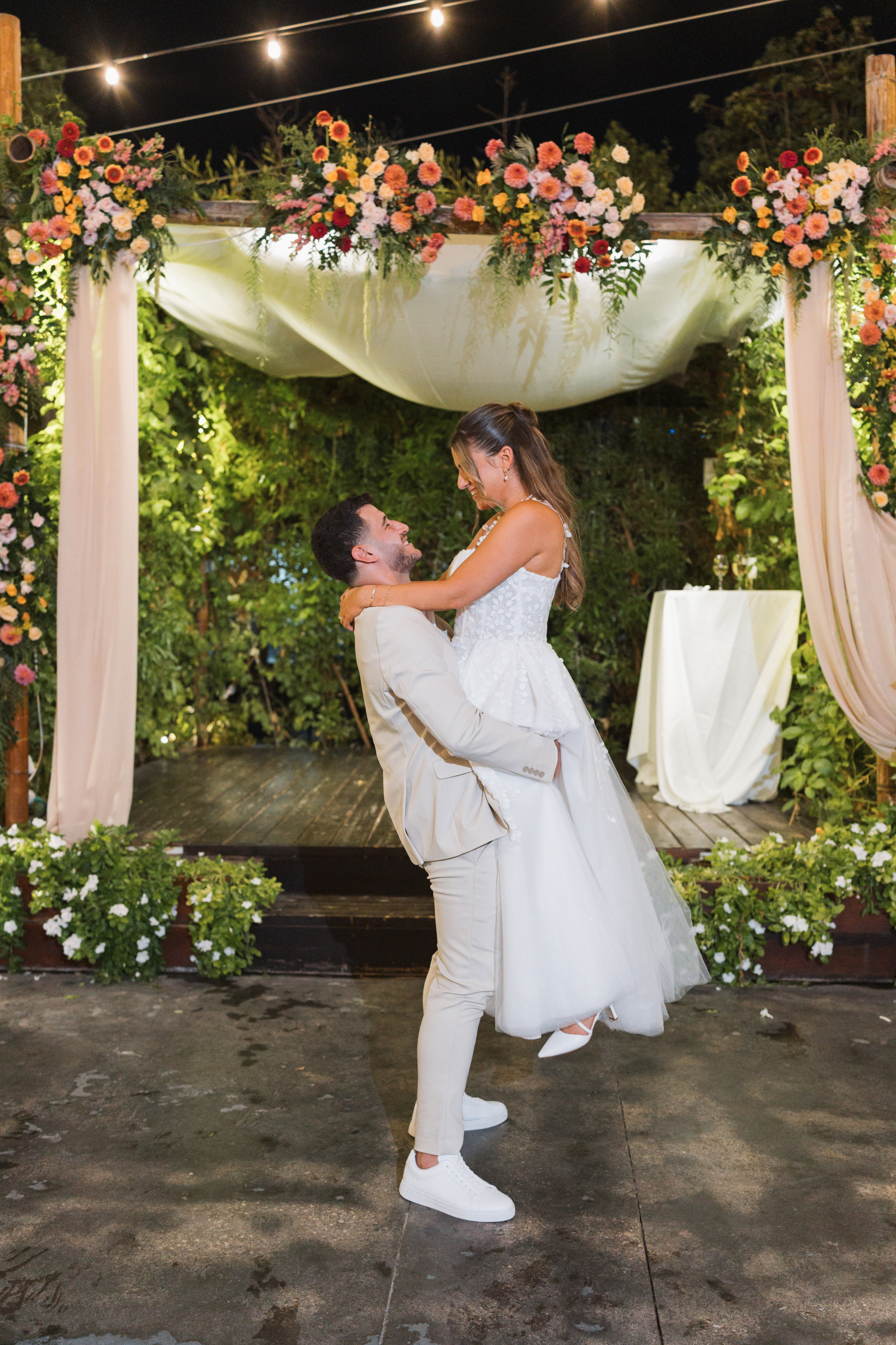 Weddings. Noam Paradise Photographer