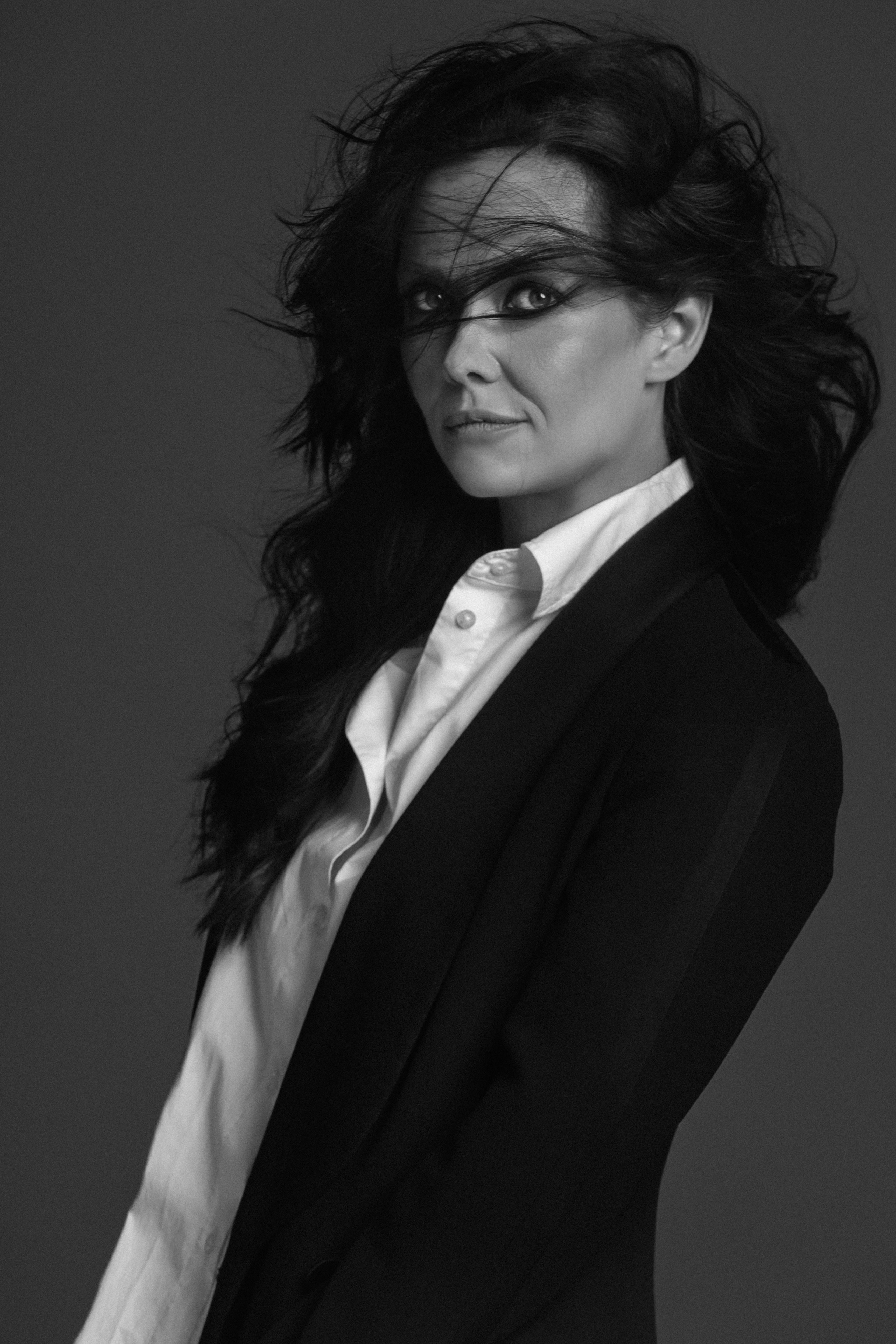 BELLOW US FOTOGRĀFS RĪGA