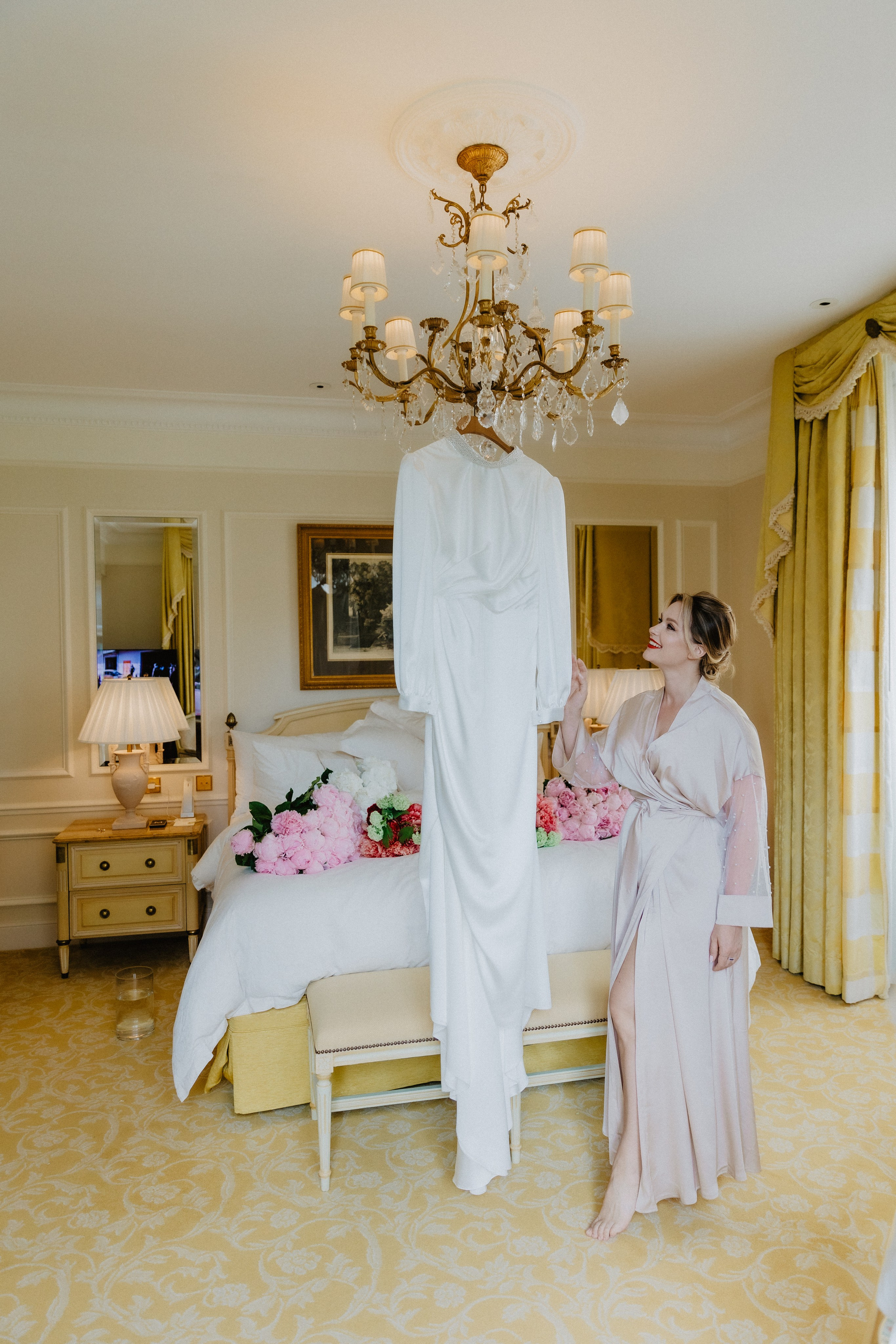 Four Seasons George V Wedding Paris | Luxury Wedding Photographer. Paris Wedding Photographer