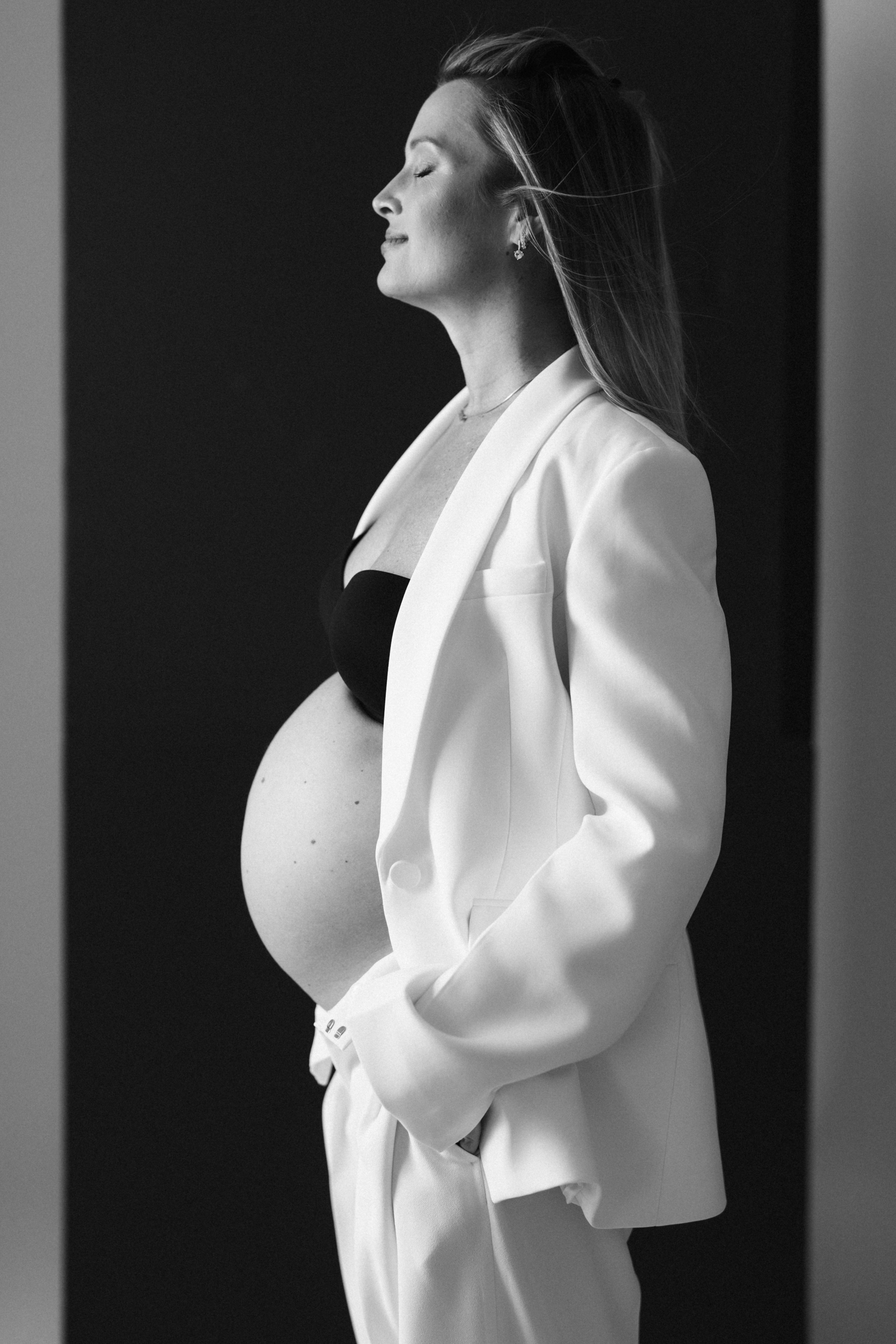 Studio Wardrobe. Modern maternity photographer in Long Island New York