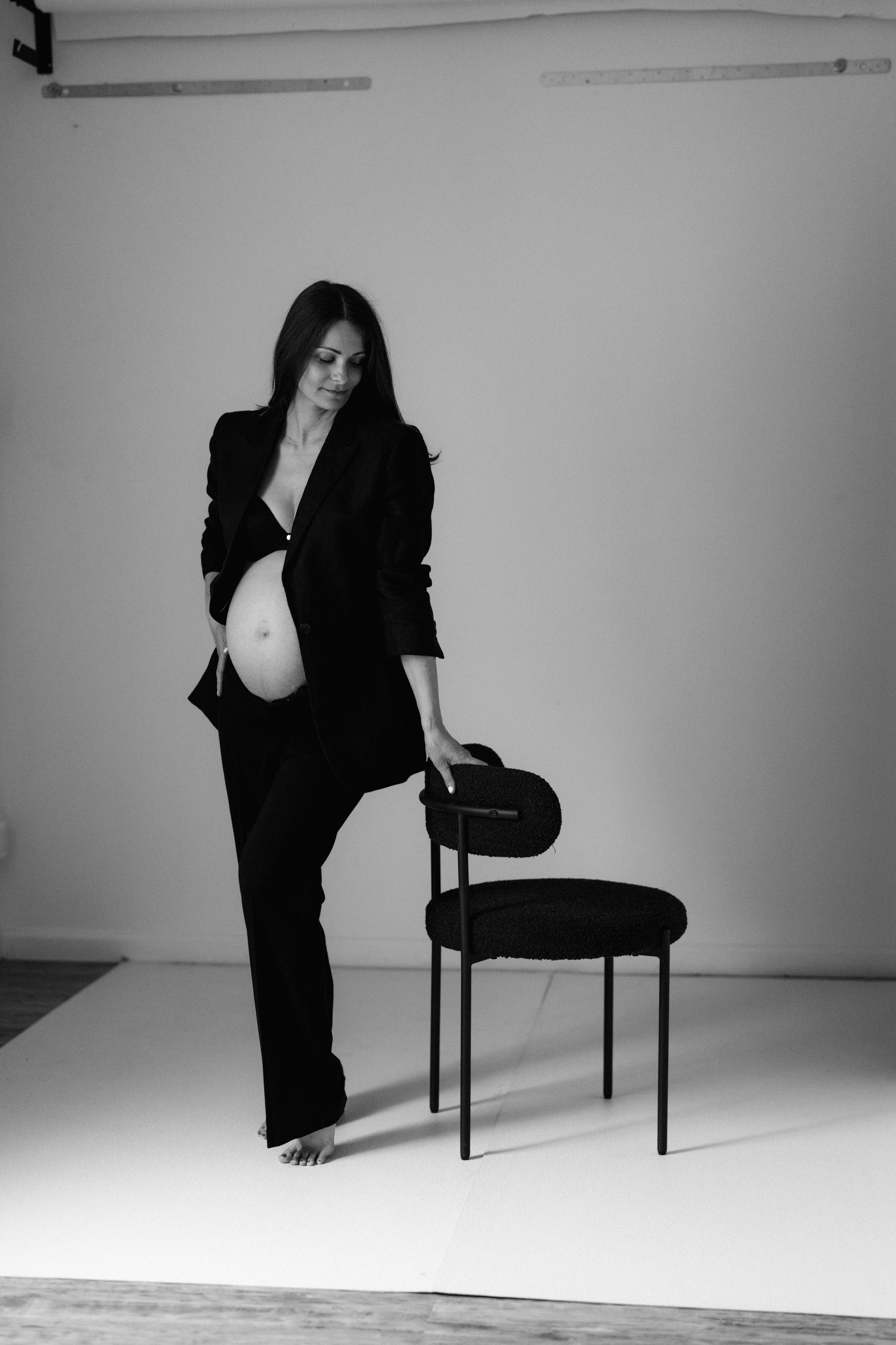 Studio Wardrobe. Modern maternity photographer in Long Island New York