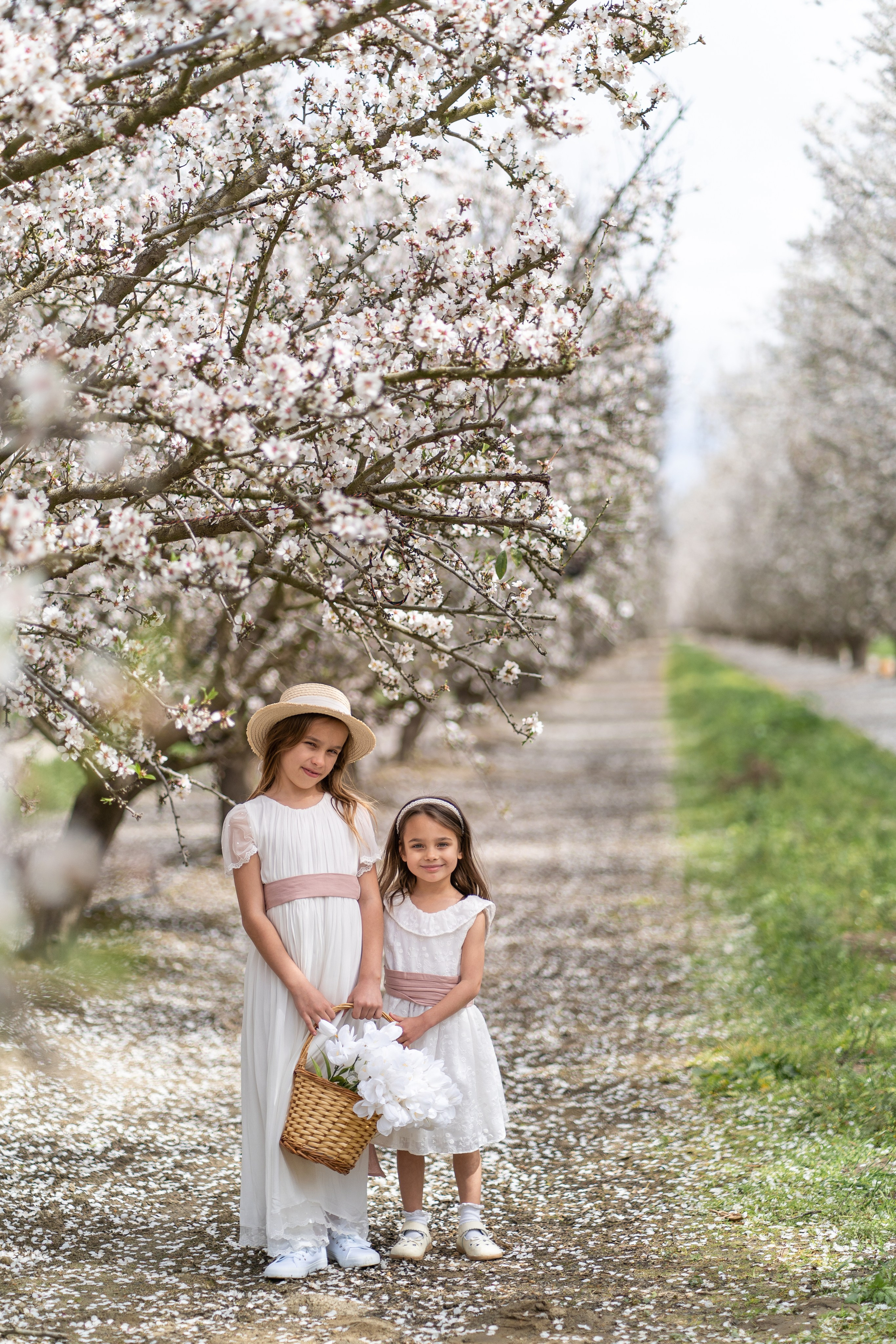 Perfect seasonal photo ideas for March photoshoots.