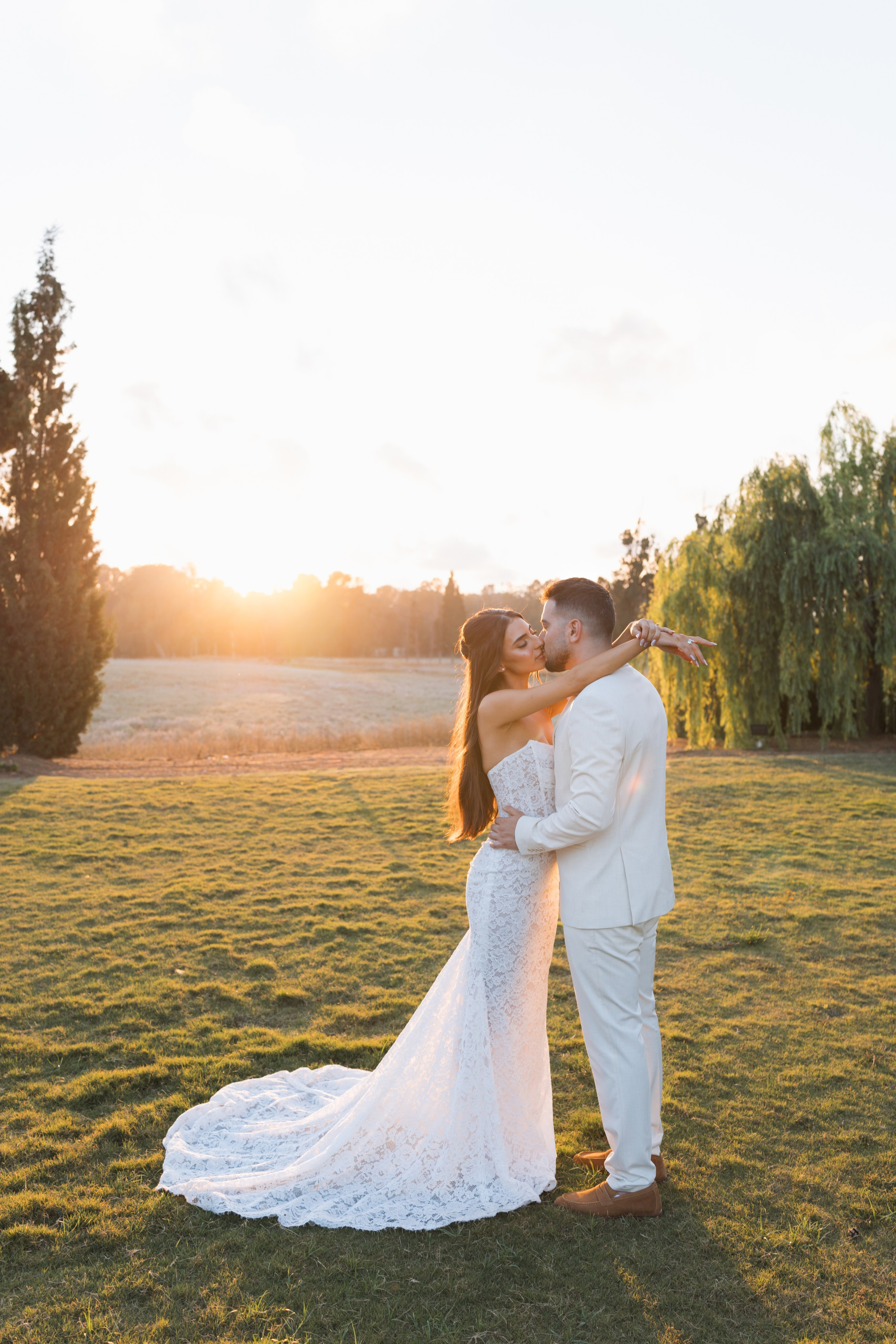 Weddings. Noam Paradise Photographer