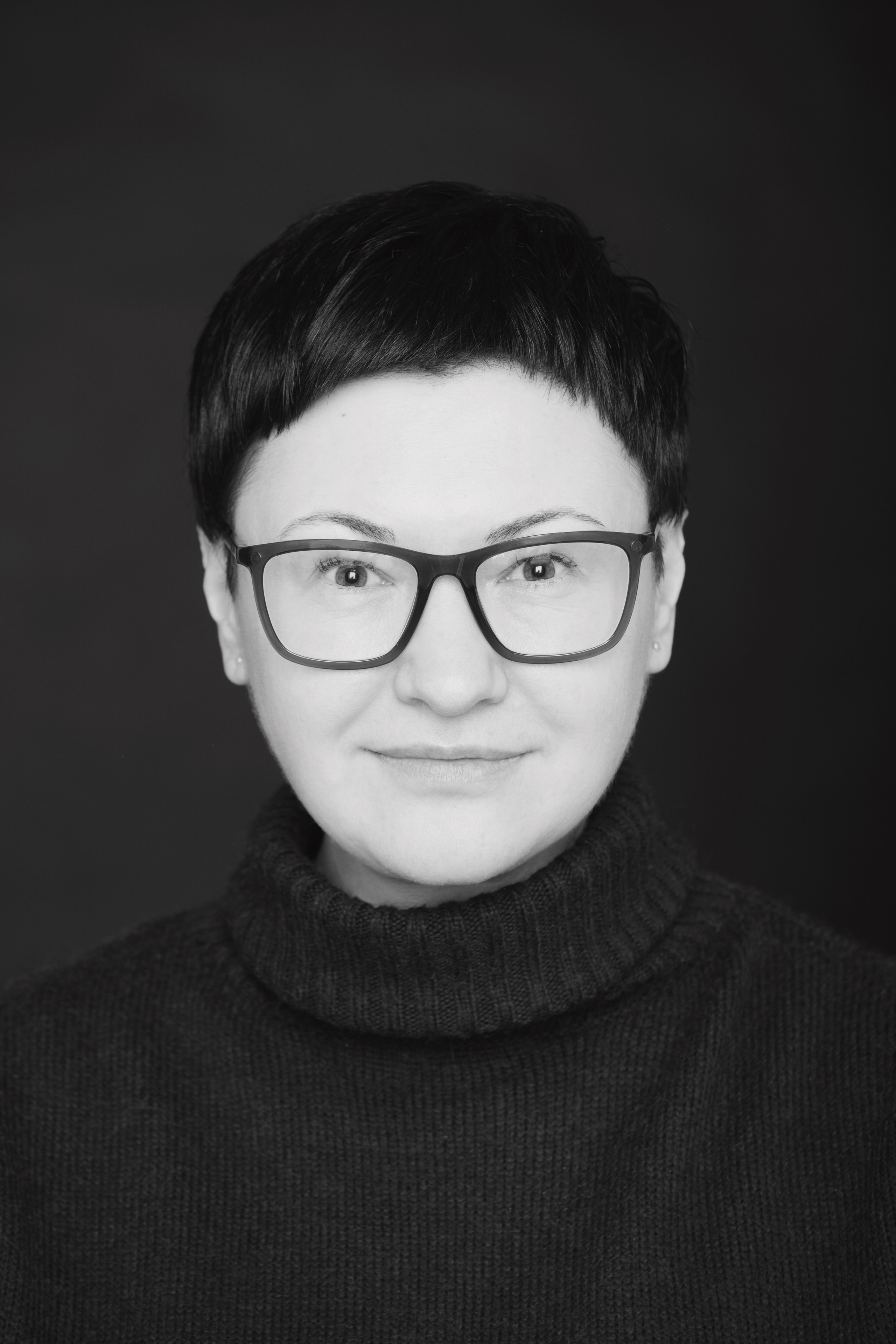 Bio/CV. Maija Bondar Photographer