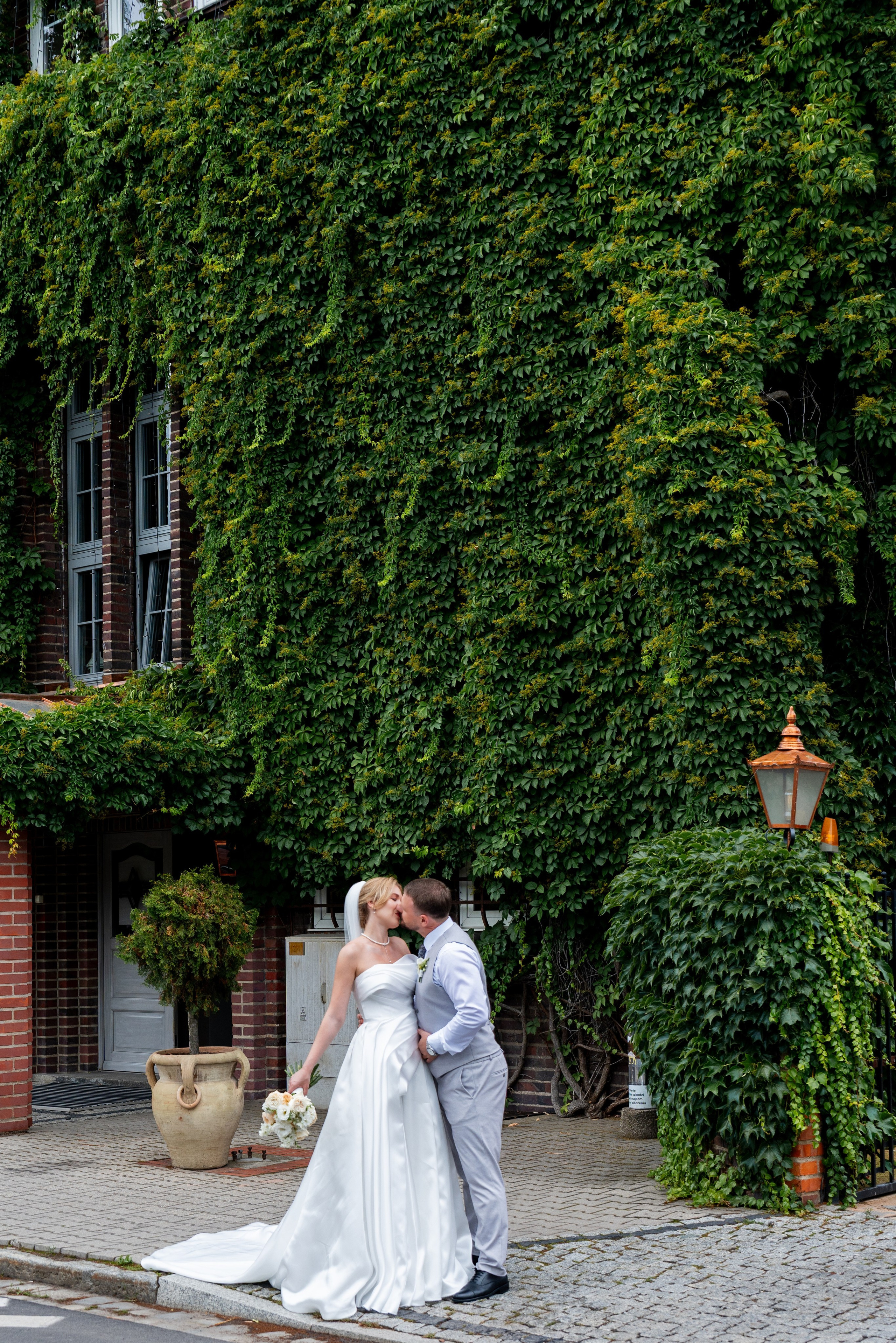 Miejsca na wesele w Polsce, w których fotografowaliśmy. SL Wedding Photo — Editorial, Elegant & Timeless Wedding Photography in Poland and Across Europe