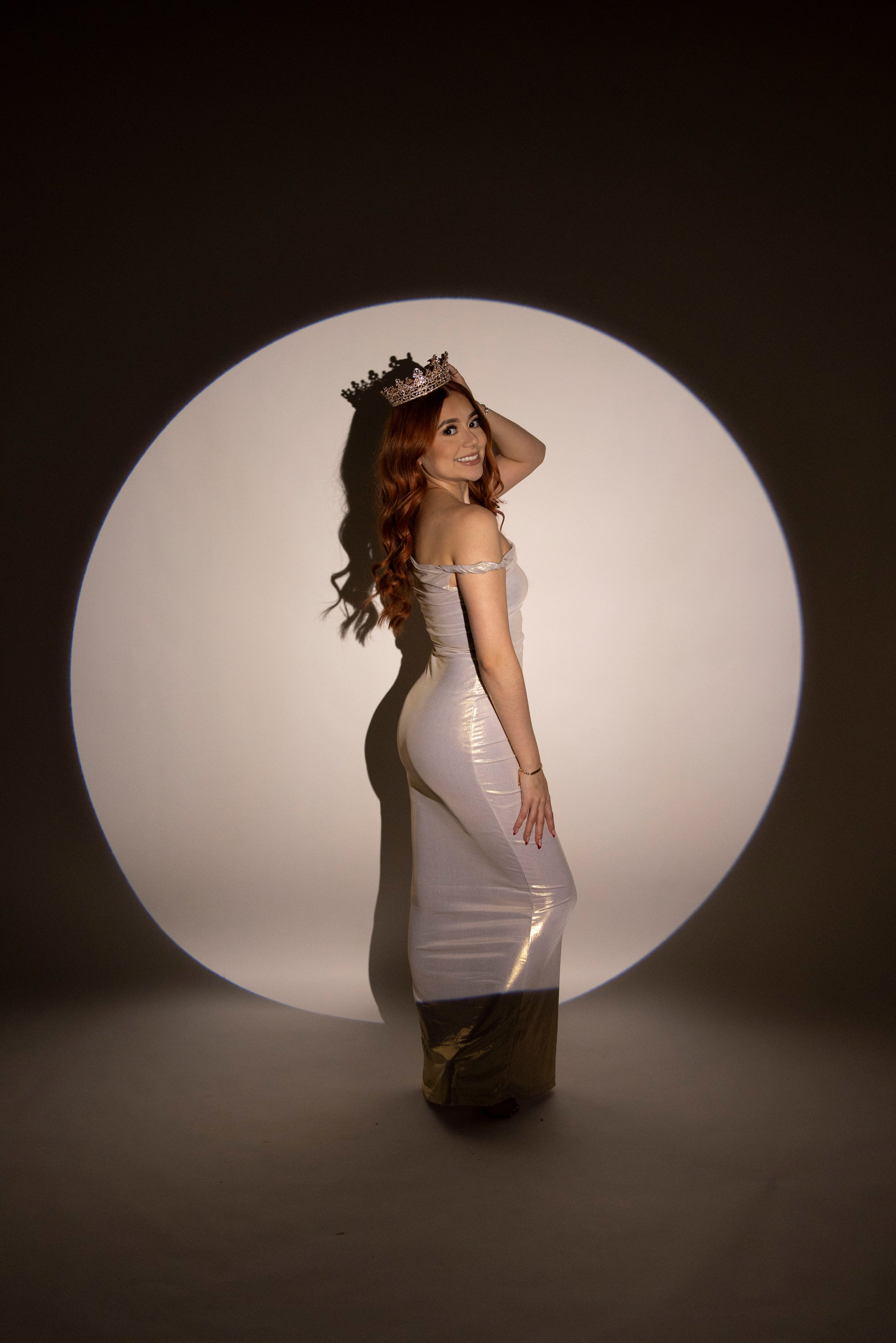 Spotlight. SHOOT IT YOURSELF — SELF PORTRAIT STUDIO IN CHICAGO