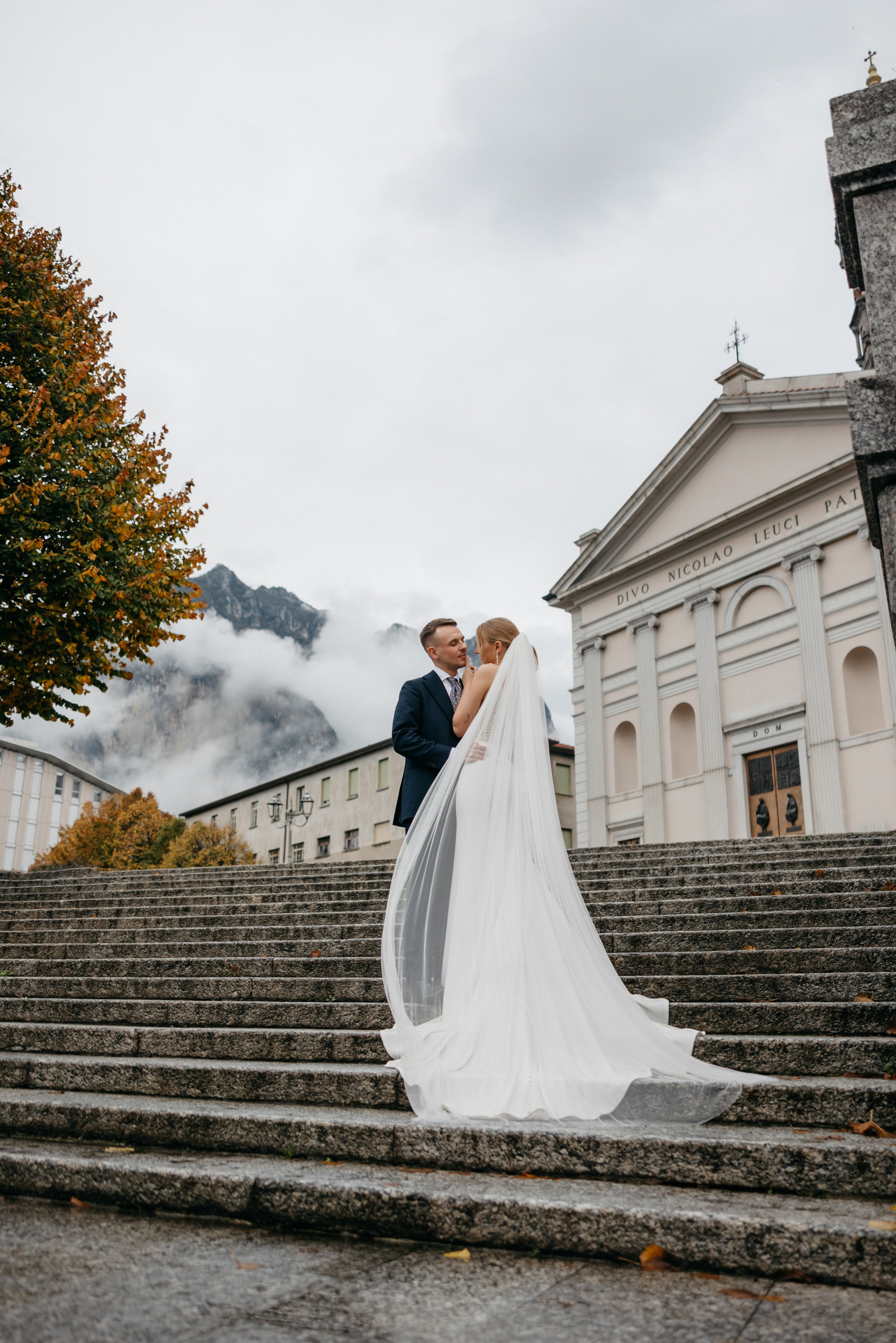 Od stylowych ulic Mediolanu po spokojne brzegi Jeziora Como 🩵. Fotograf Siedlce