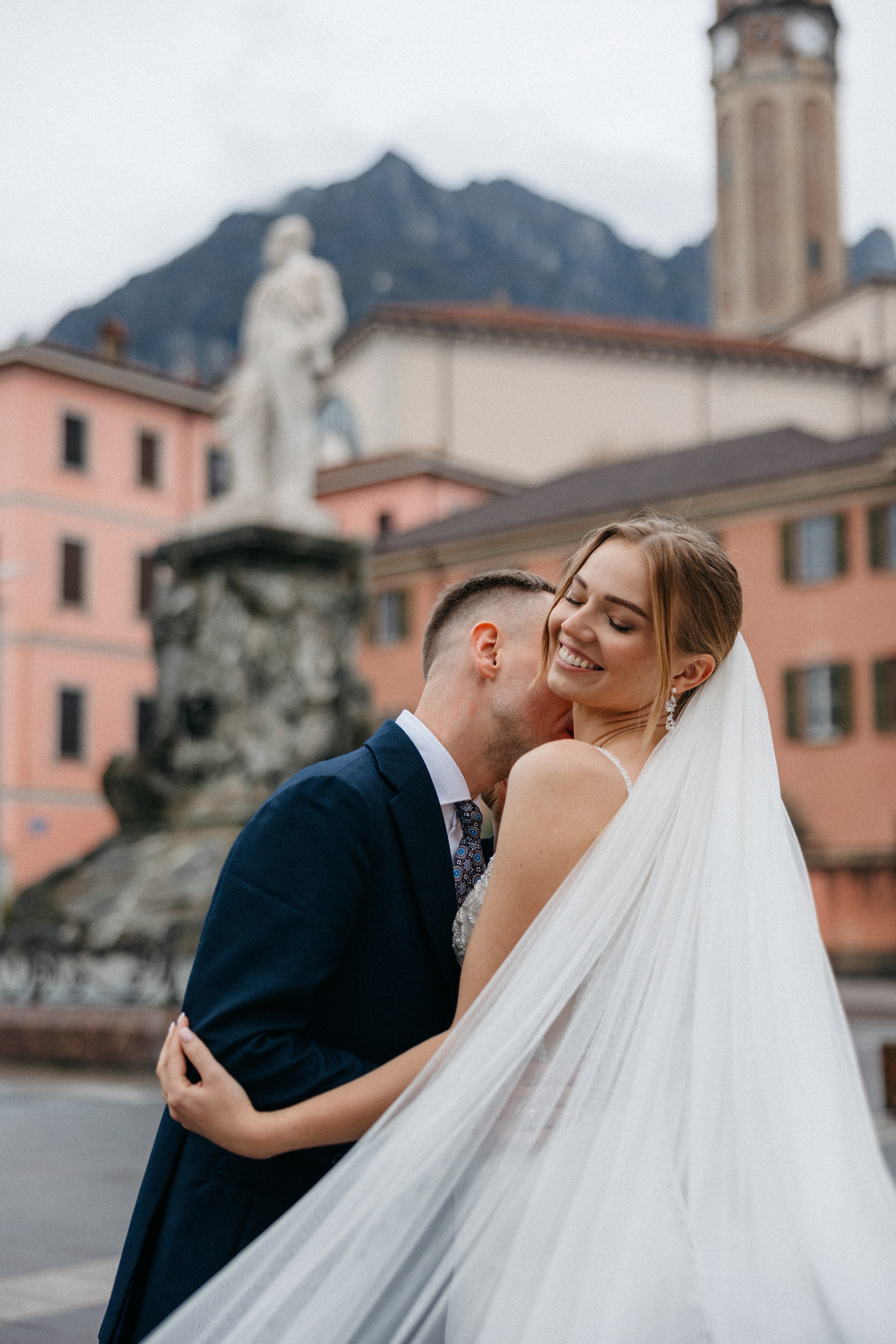 Od stylowych ulic Mediolanu po spokojne brzegi Jeziora Como 🩵. Fotograf Siedlce