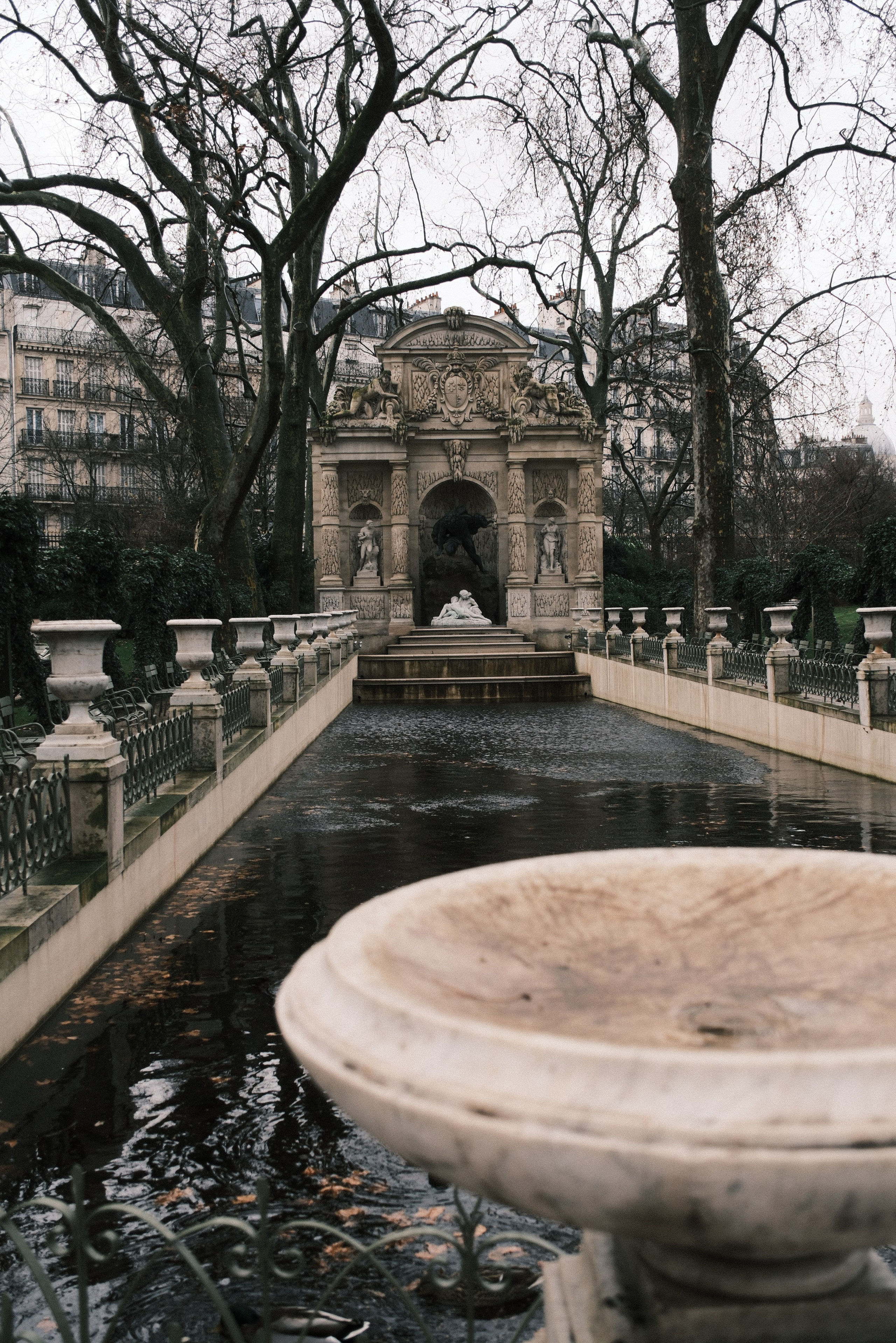 Paris , Parisian streets, Fujifilm x-s20, fuji in Paris, fuji colours