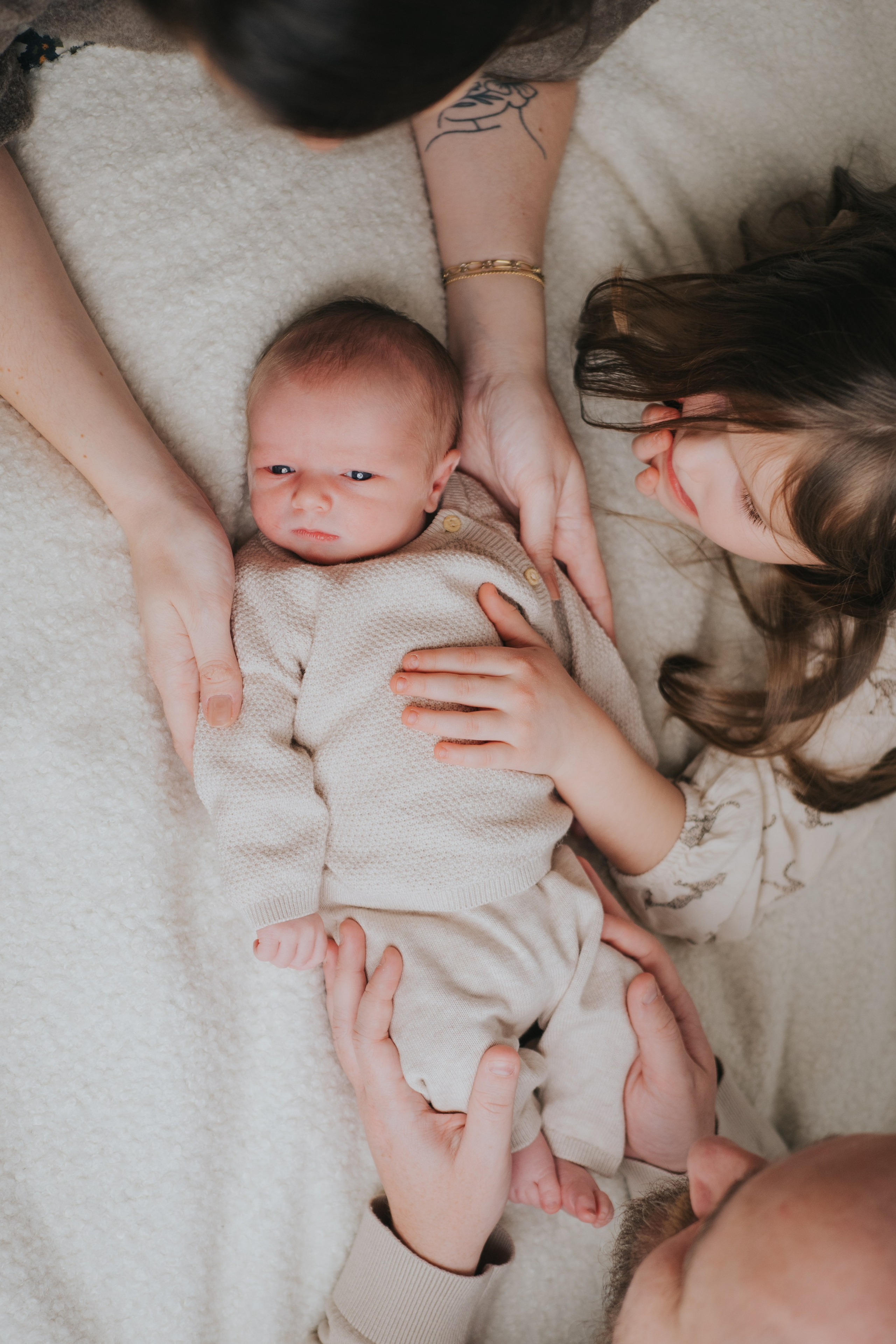 Your Montreal in-home Newborn Session  — what to expect, how to prepare and what to take in consideration. Mimosa Studios — Motherhood & Family Photographer in Montreal