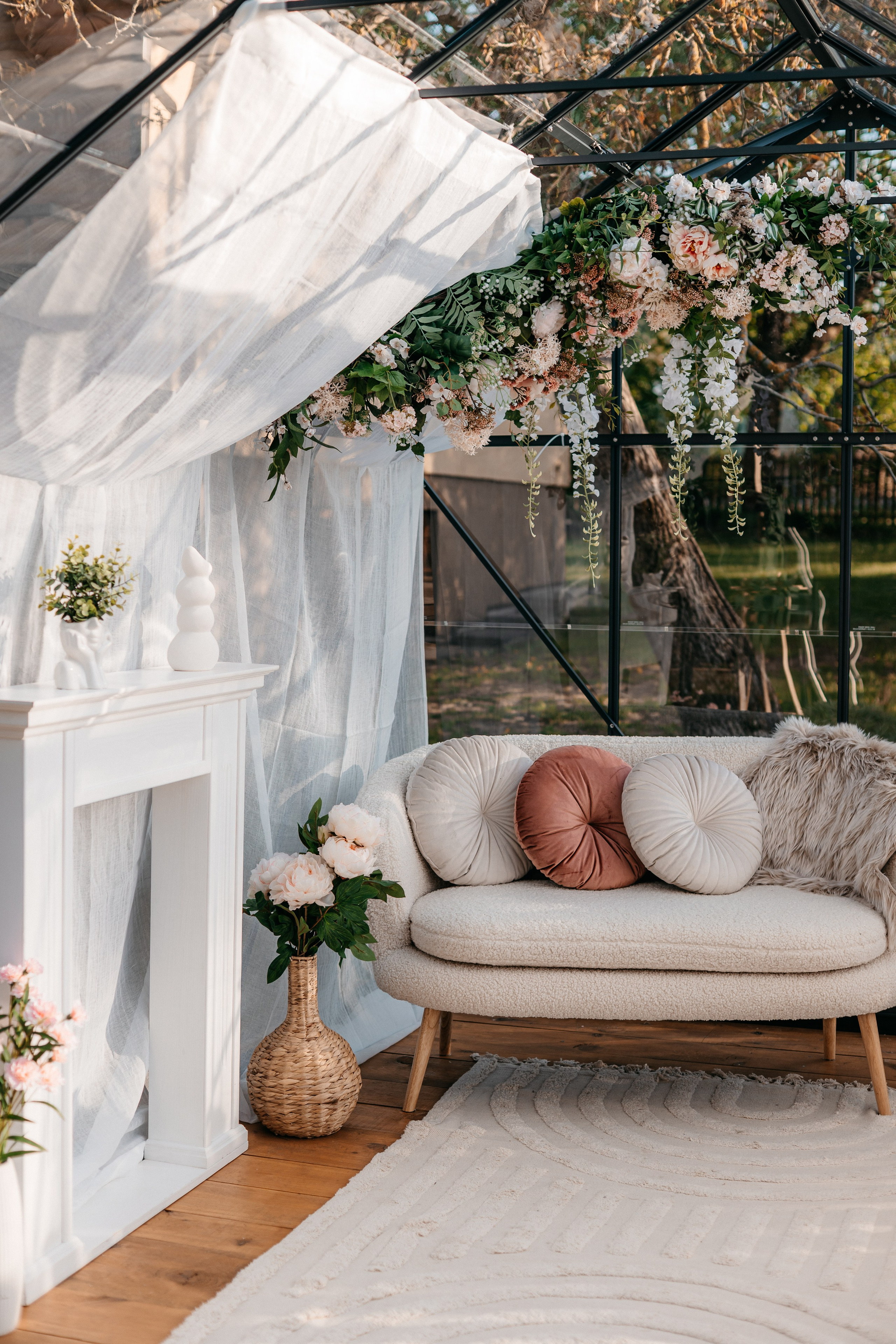 Szklarnia fotograficzna | Szklarnia Malinova Augustów | Studio fotograficzne Augustów | sesja w szklarni Augustów Augustow. Natalia Malinowska Fotografia | Fotograf ślubny i rodzinny Augustów Warszawa