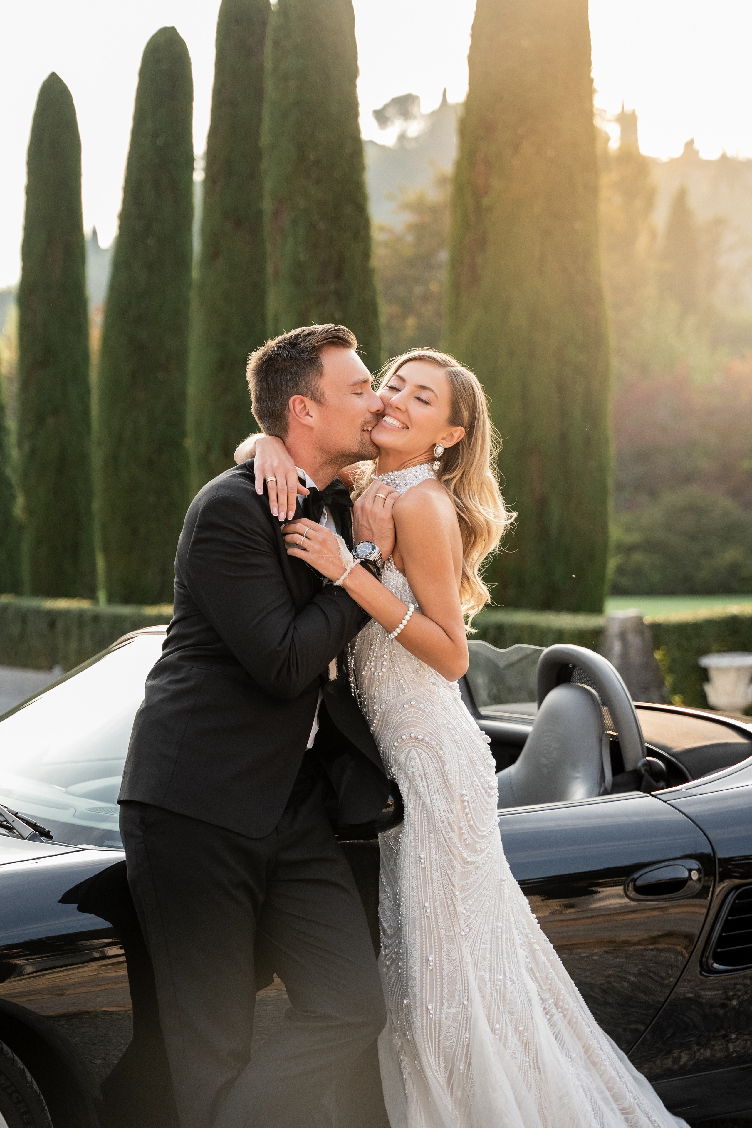 Wedding Car Photoshoot Ideas: Examples in Europe