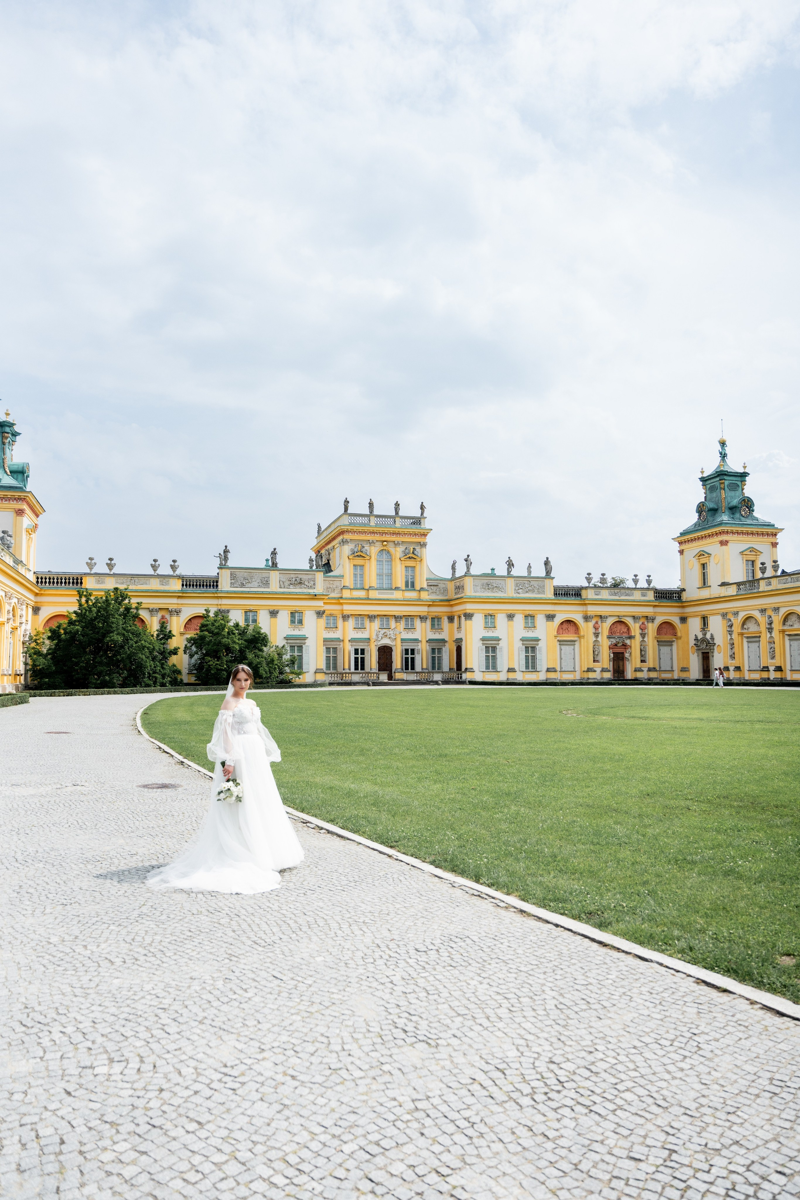 International couple wedding photographer