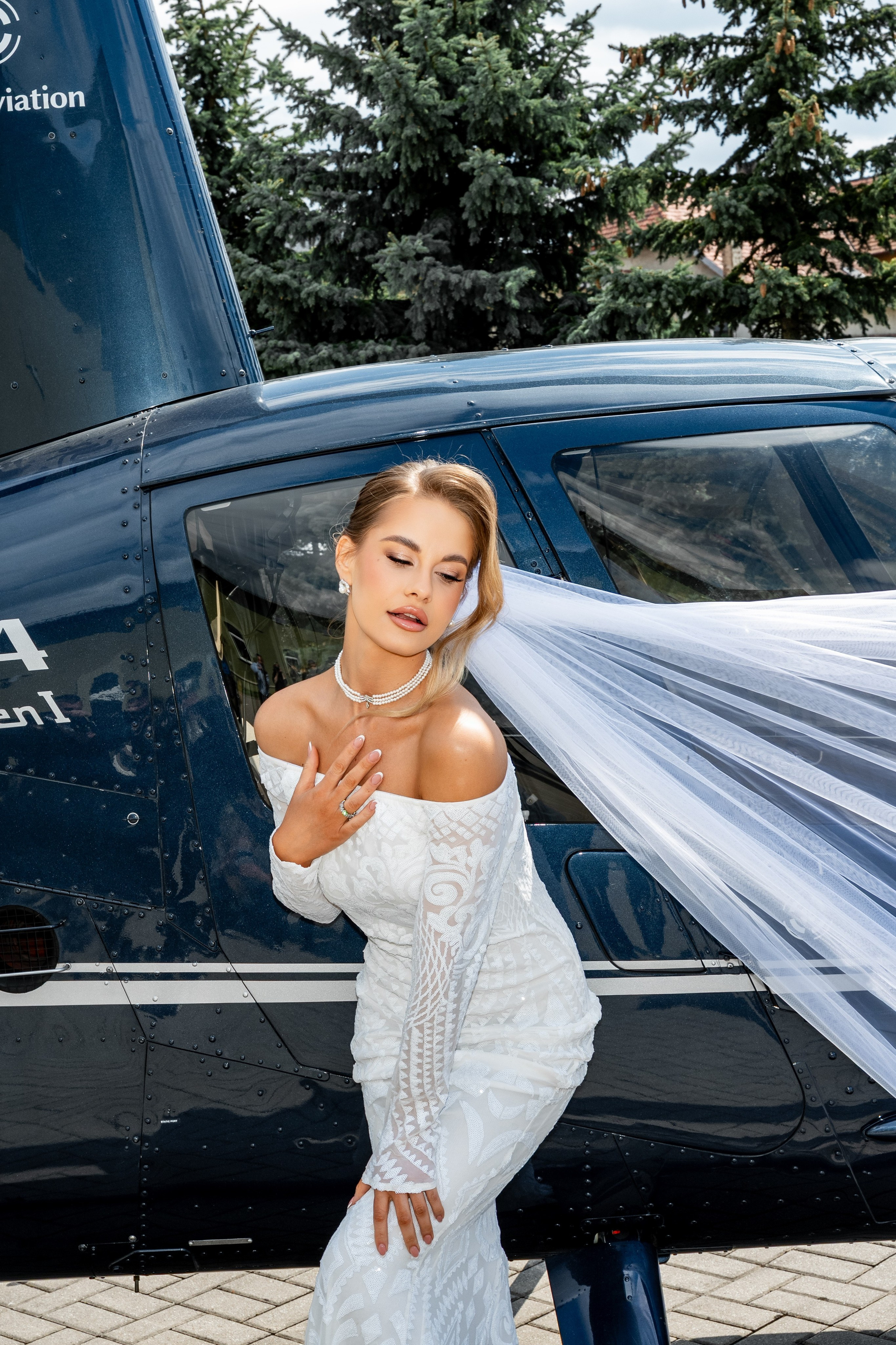 Wedding Car Photoshoot Ideas: Examples in Europe