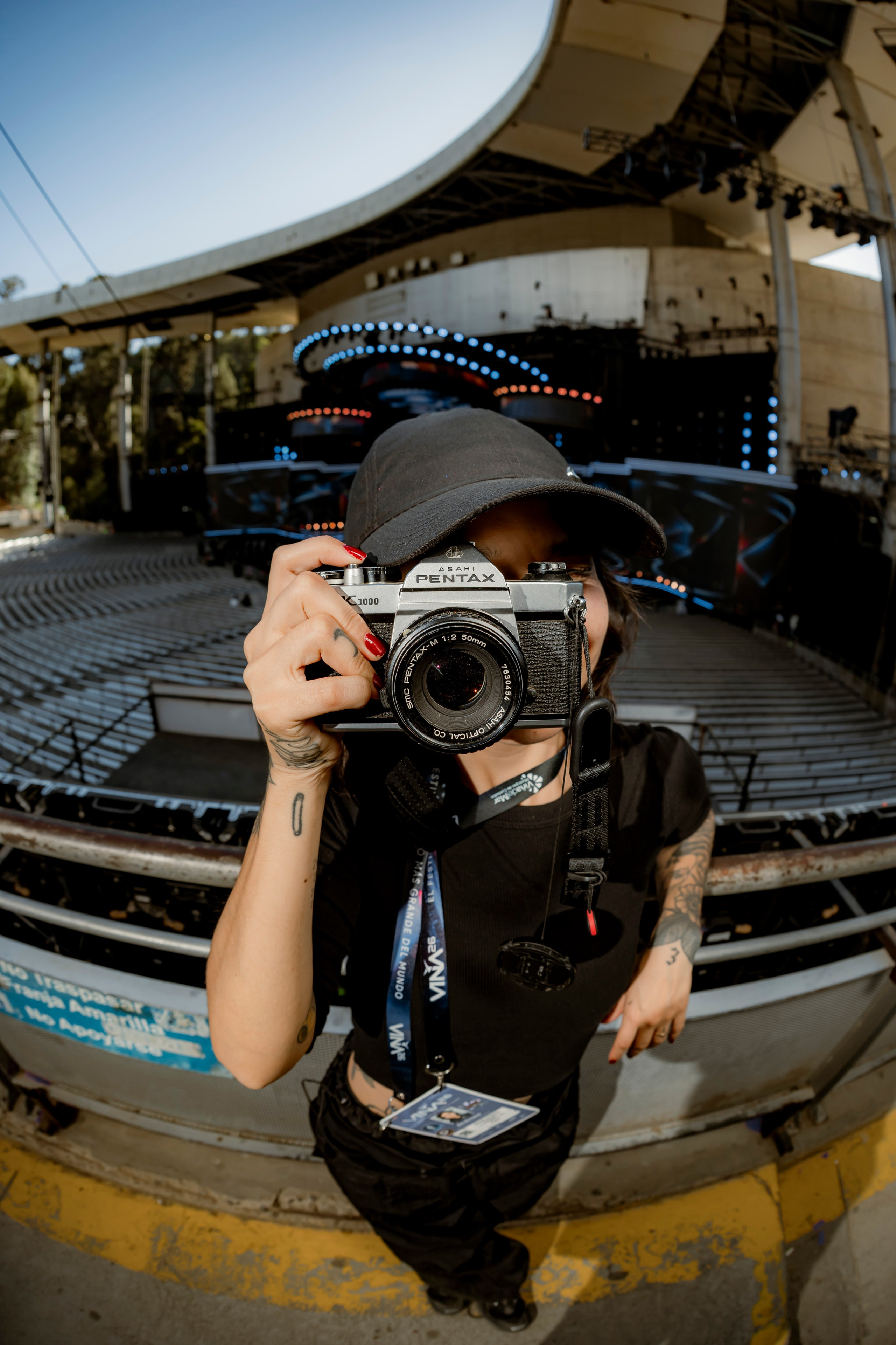 CONTACT. DEYA BELTRAN Maquilladora, fotógrafa y vídeos