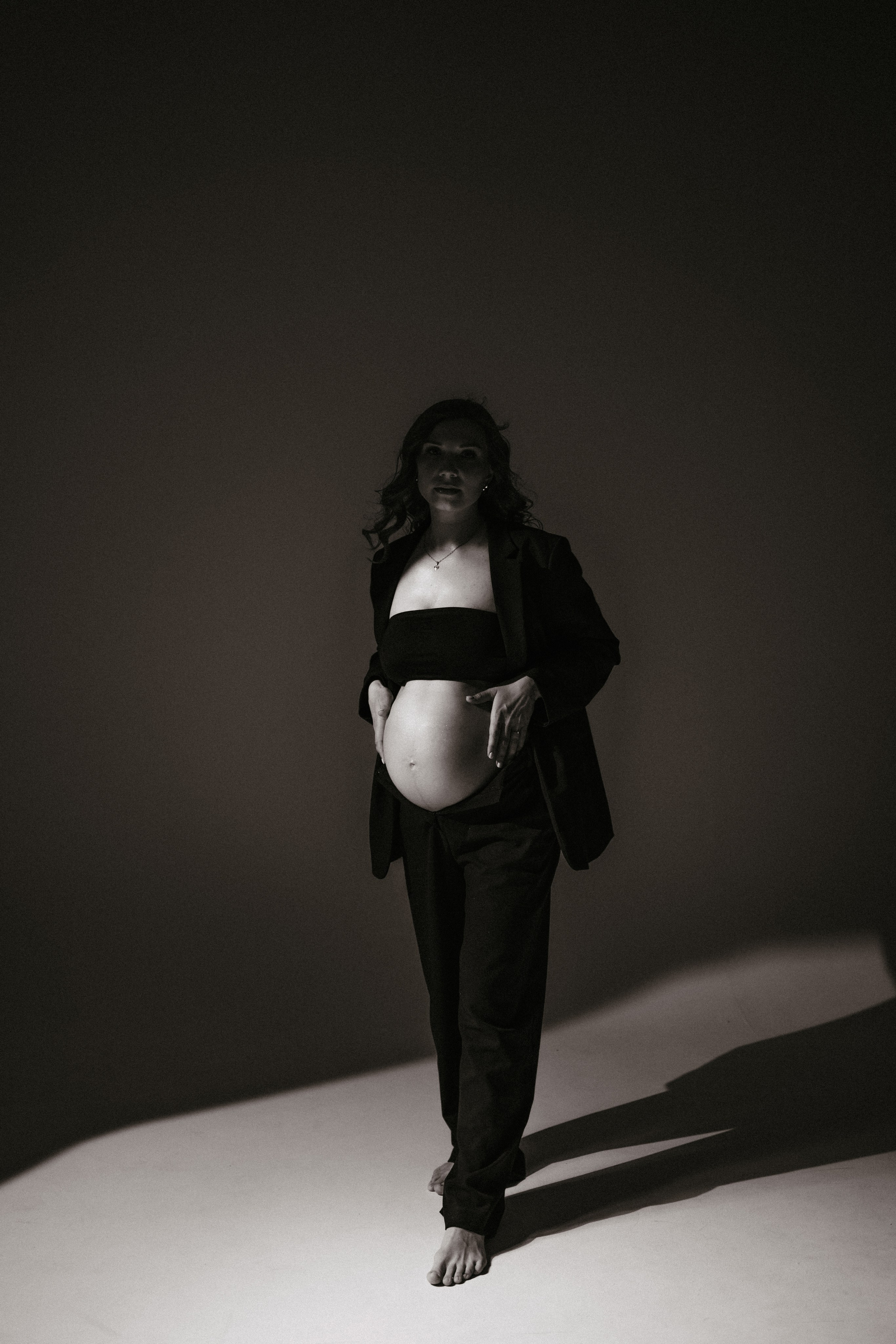 Grūtnieču fotosesija. Sieviešu fotogrāfe Nadja Kraukle