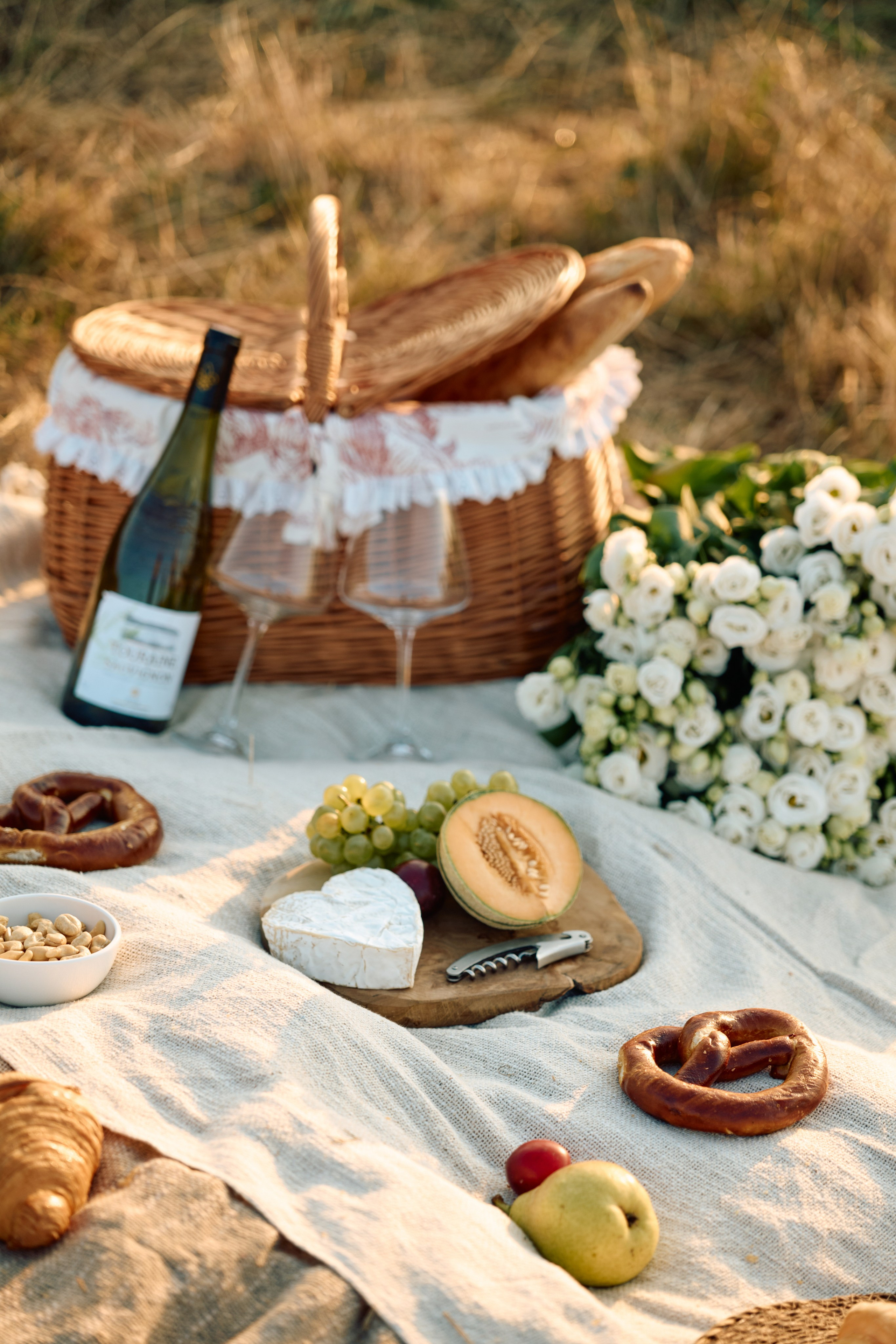 Secret engagement proposal. Photographer Khrystyna Voronova