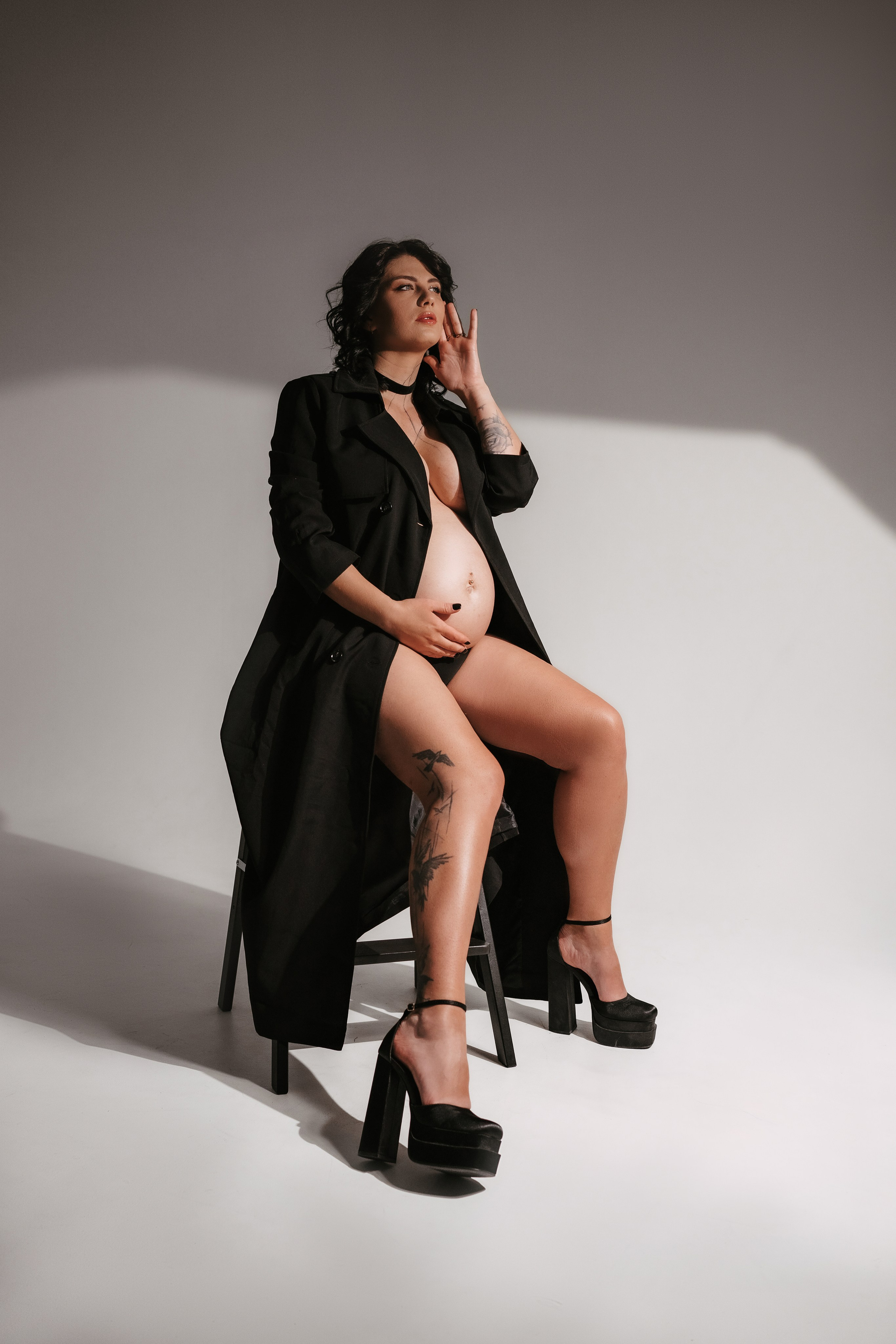 Grūtnieču fotosesija. Sieviešu fotogrāfe Nadja Kraukle