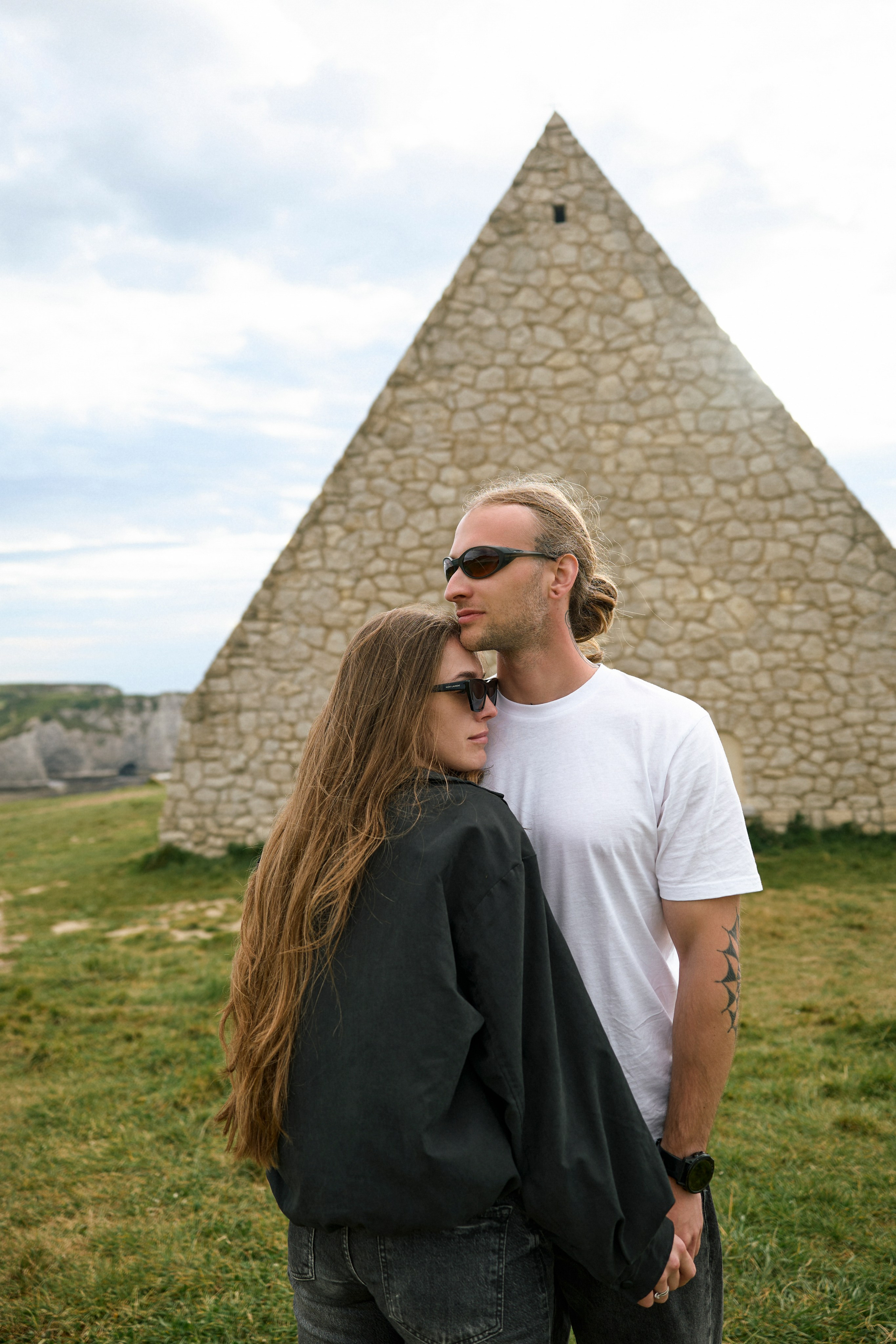Photoshooting in Étretat from August 2025 to October 2026 — current prices and conditions. Photographer Khrystyna Voronova