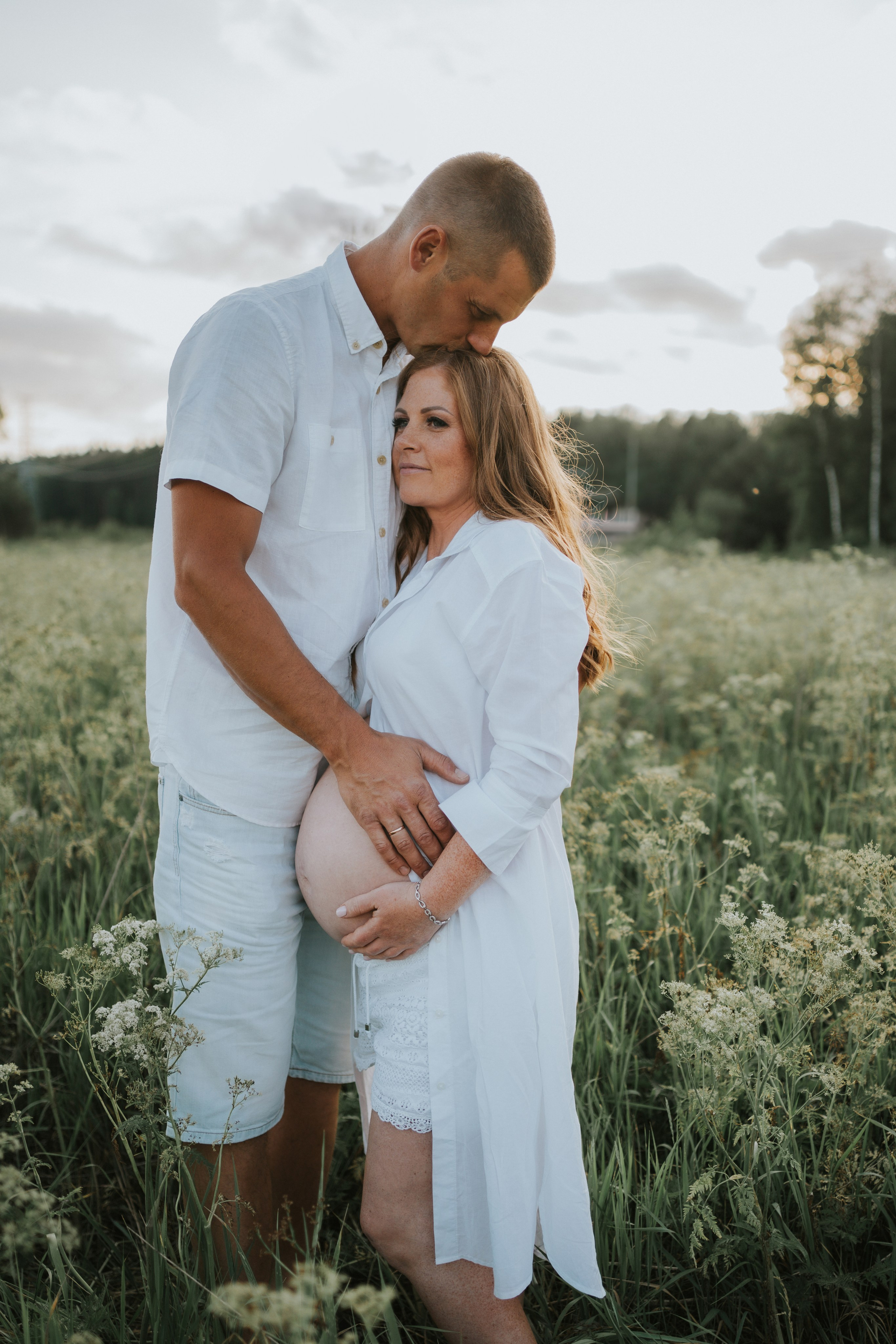 Grūtnieču fotosesija. Sieviešu fotogrāfe Nadja Kraukle