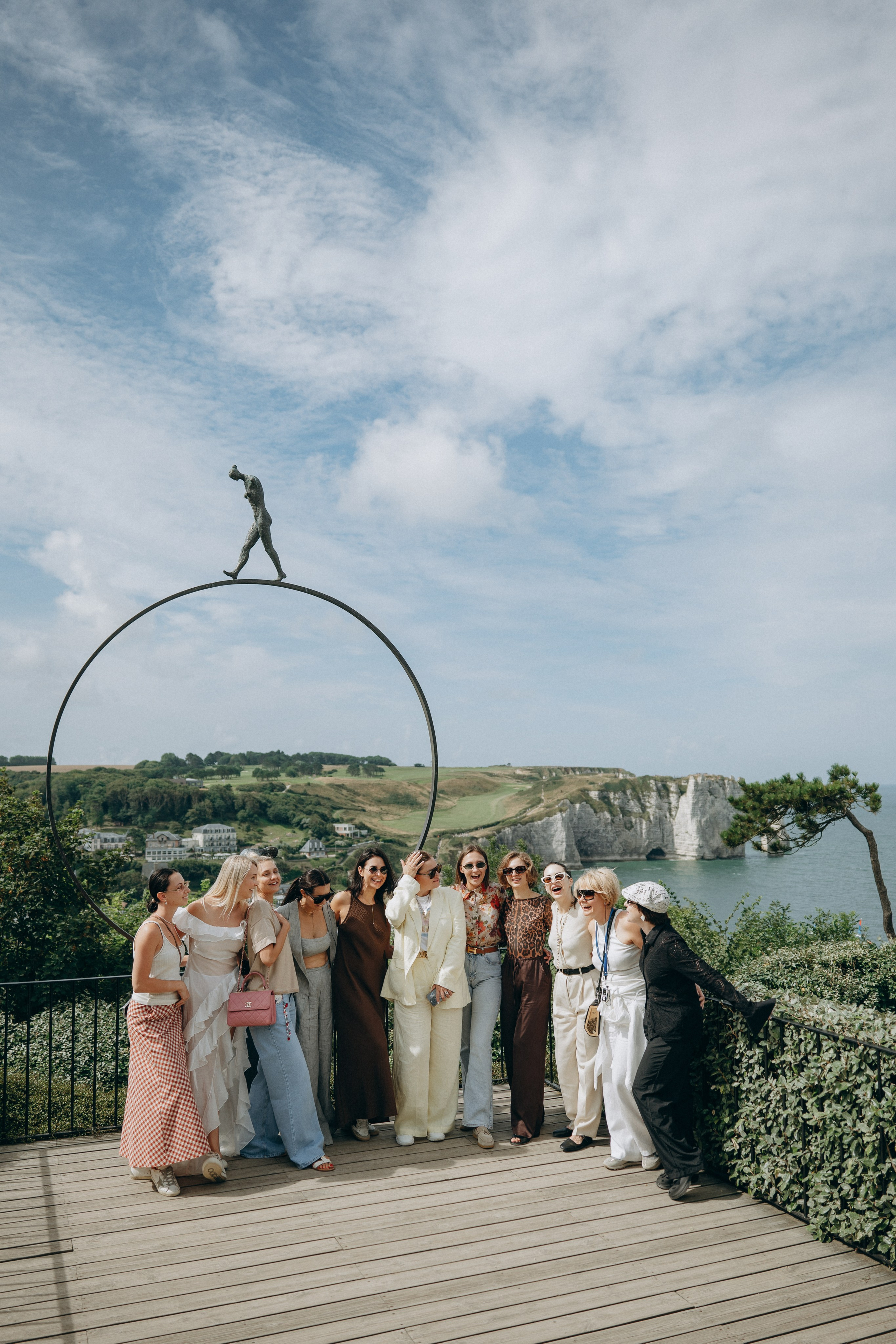 Group Photoshoots in France | Retreats, Tours & Large Families. Photographer Khrystyna Voronova