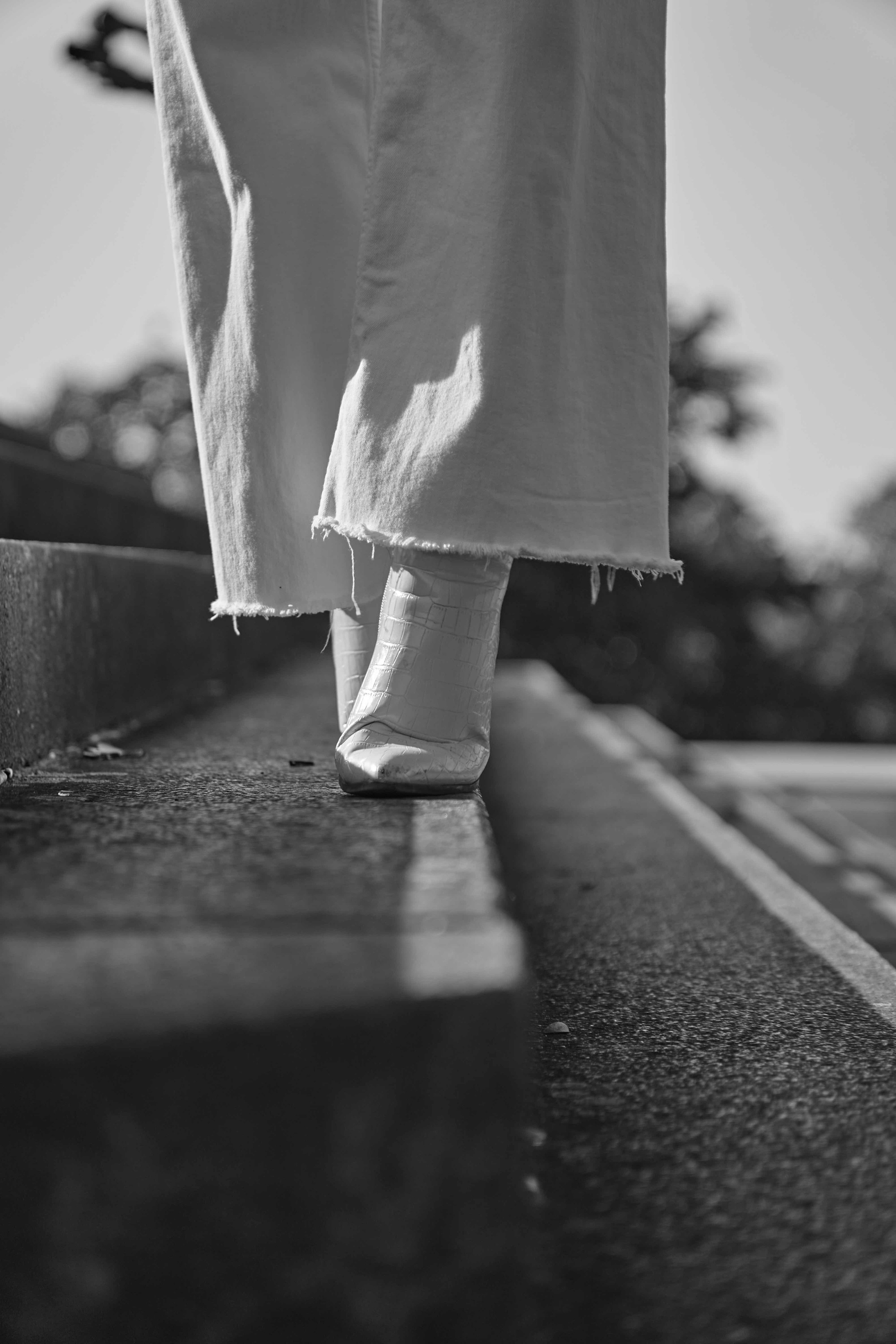 Contact. Evgeny Ignatik — street photographer | portraits