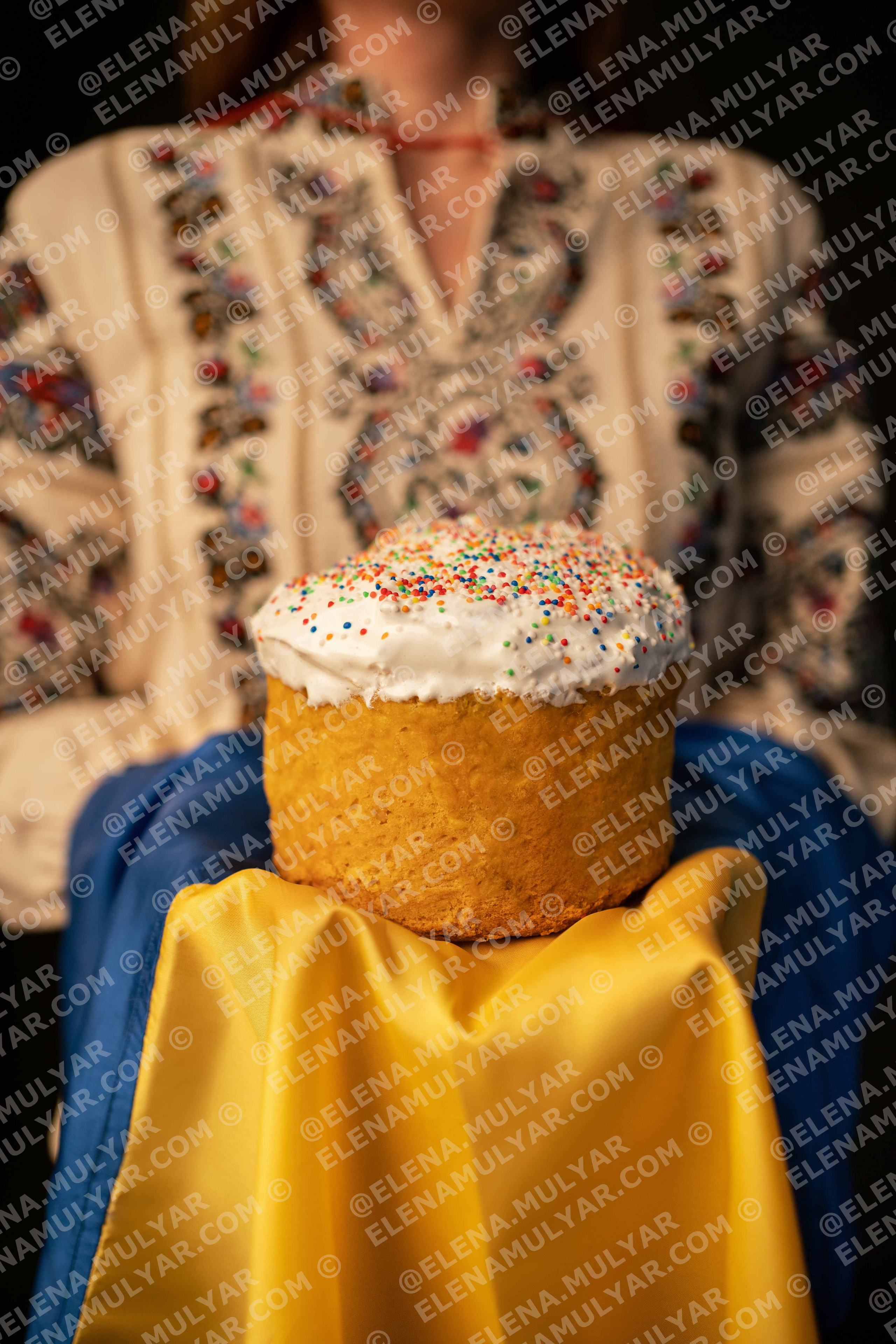 GALERIA BENEFICA 💛💙. Fotógrafo de bodas y familias en España, Málaga, Marbella