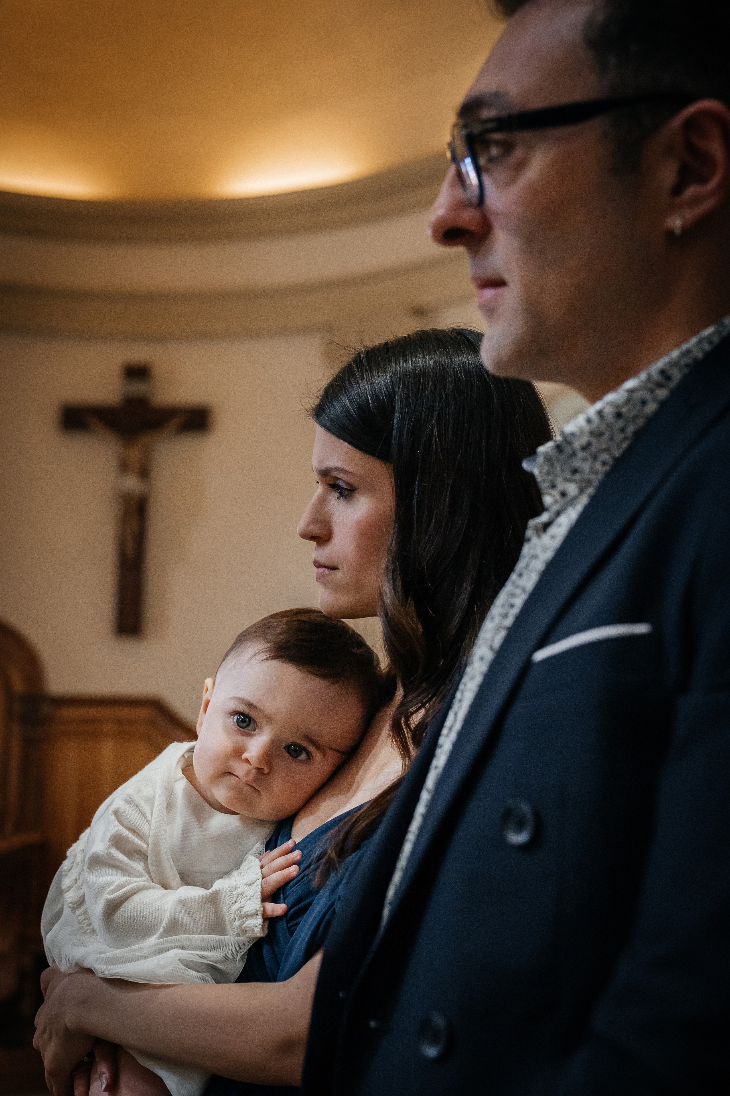 Preparazione per la sessione fotografica di battesimo