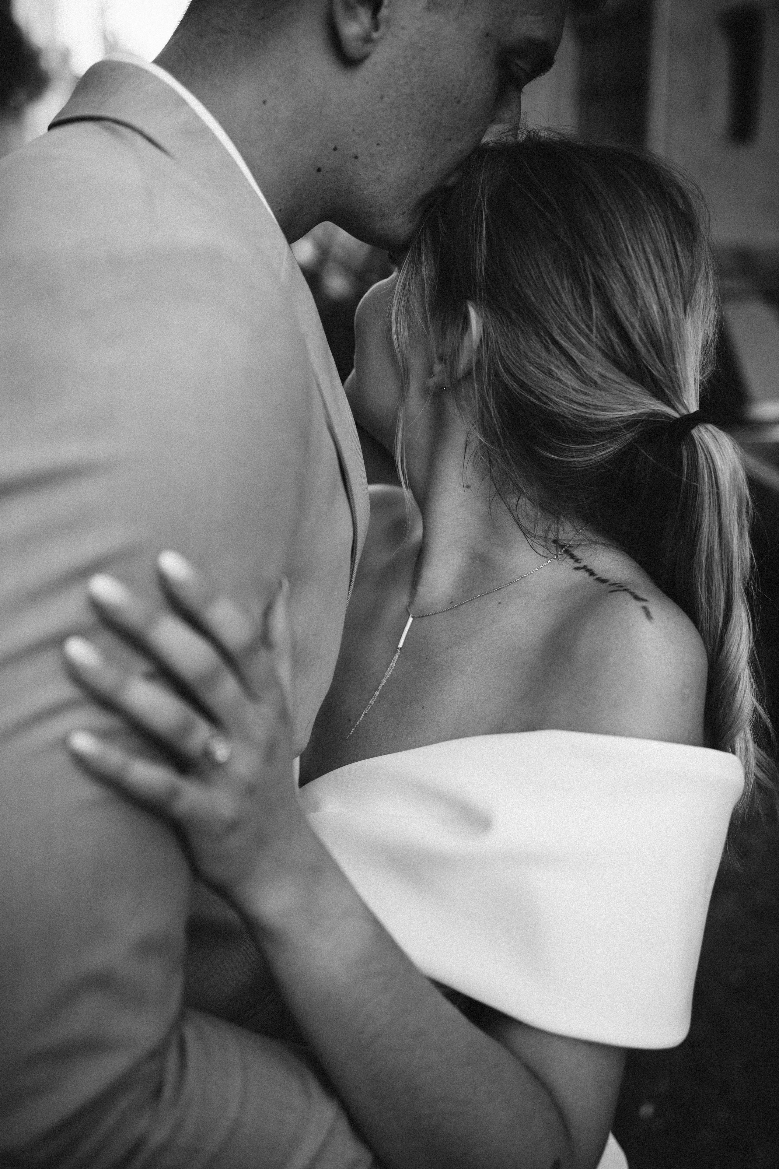 Rzym – pełen historii, ciepła i włoskiego temperamentu – stał się tłem dla wyjątkowej historii Klaudii i Michała 🤎. Fotograf Siedlce