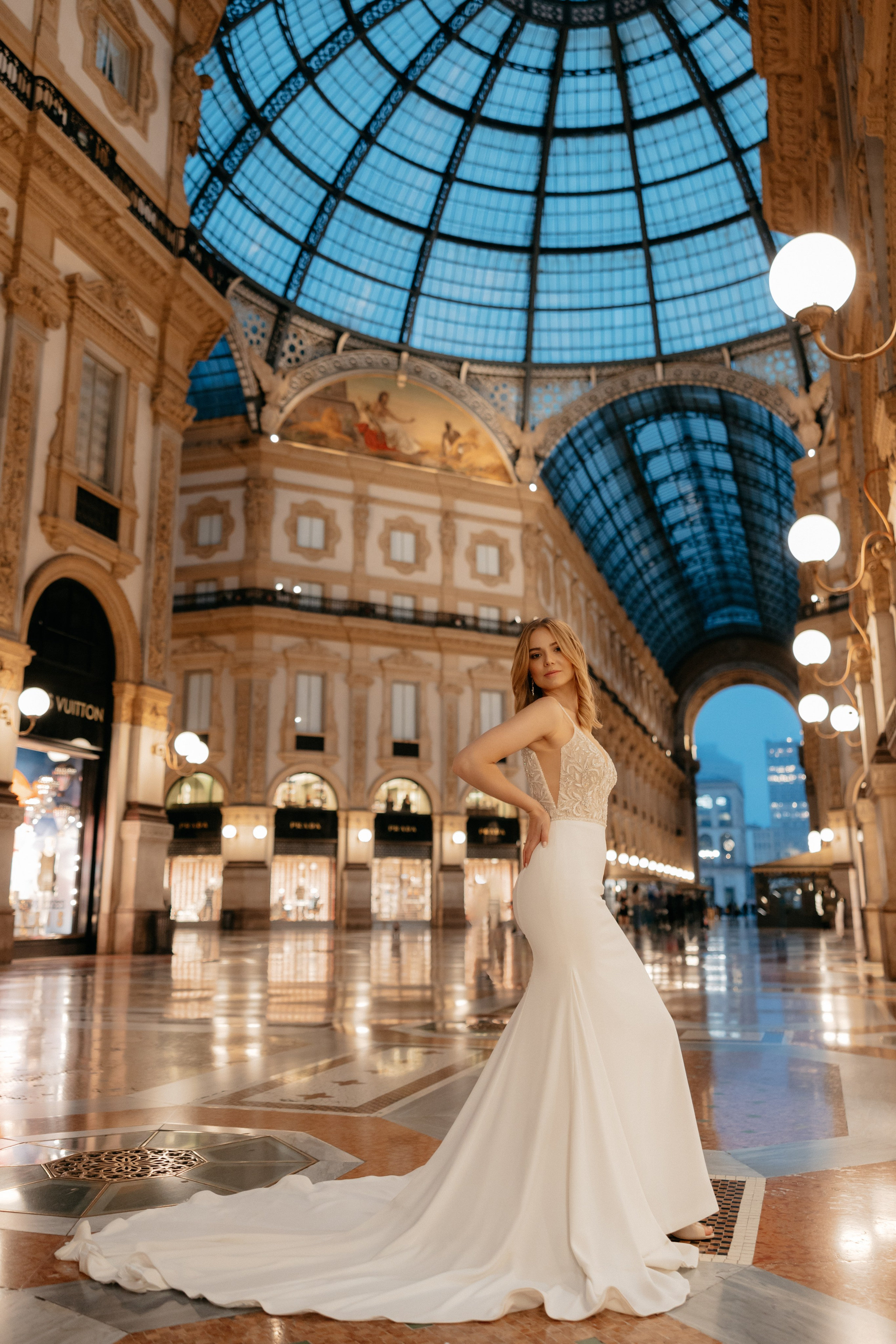 Od stylowych ulic Mediolanu po spokojne brzegi Jeziora Como 🩵. Fotograf Siedlce