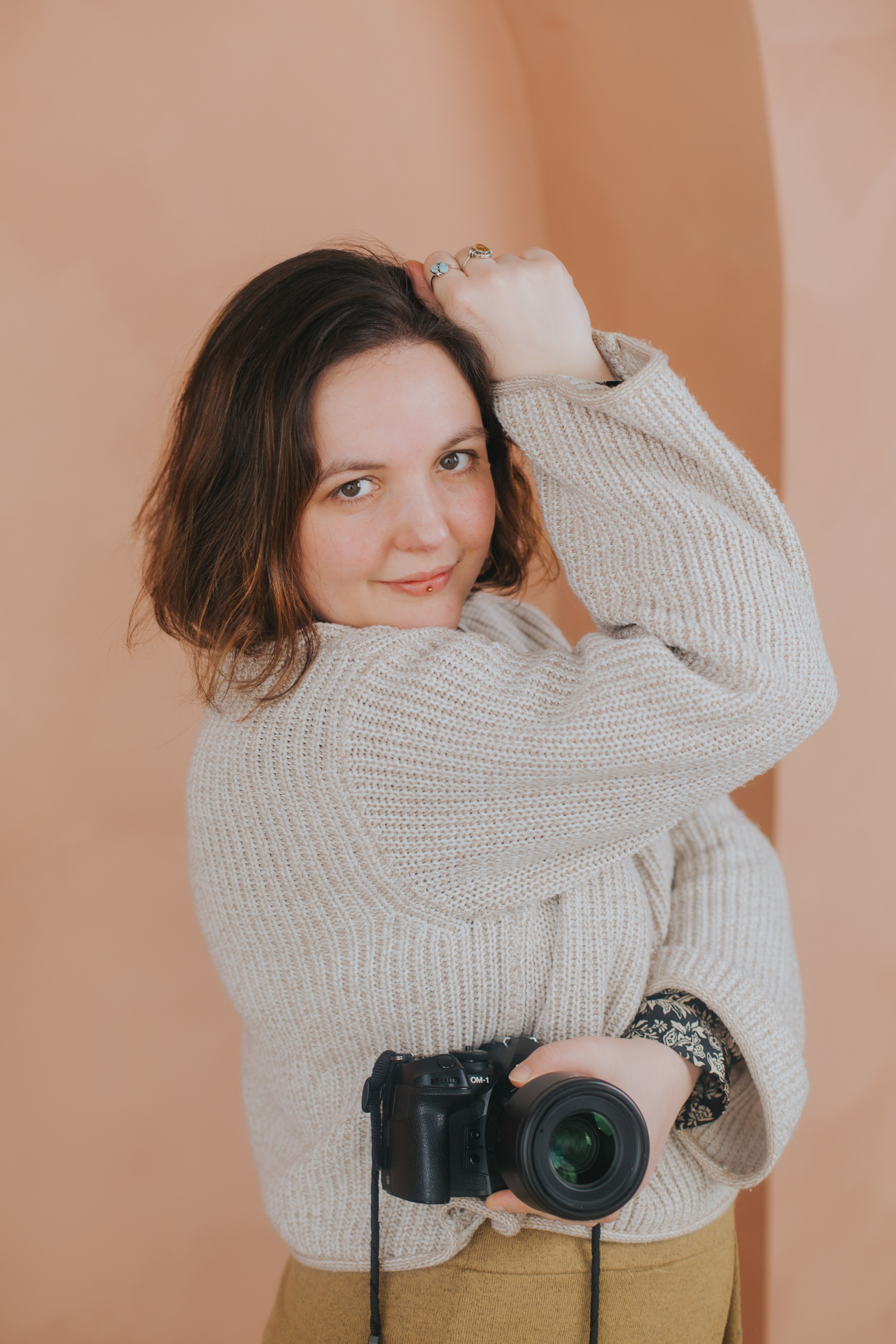 Contact. Mimosa Studios — Motherhood & Family Photographer in Montreal