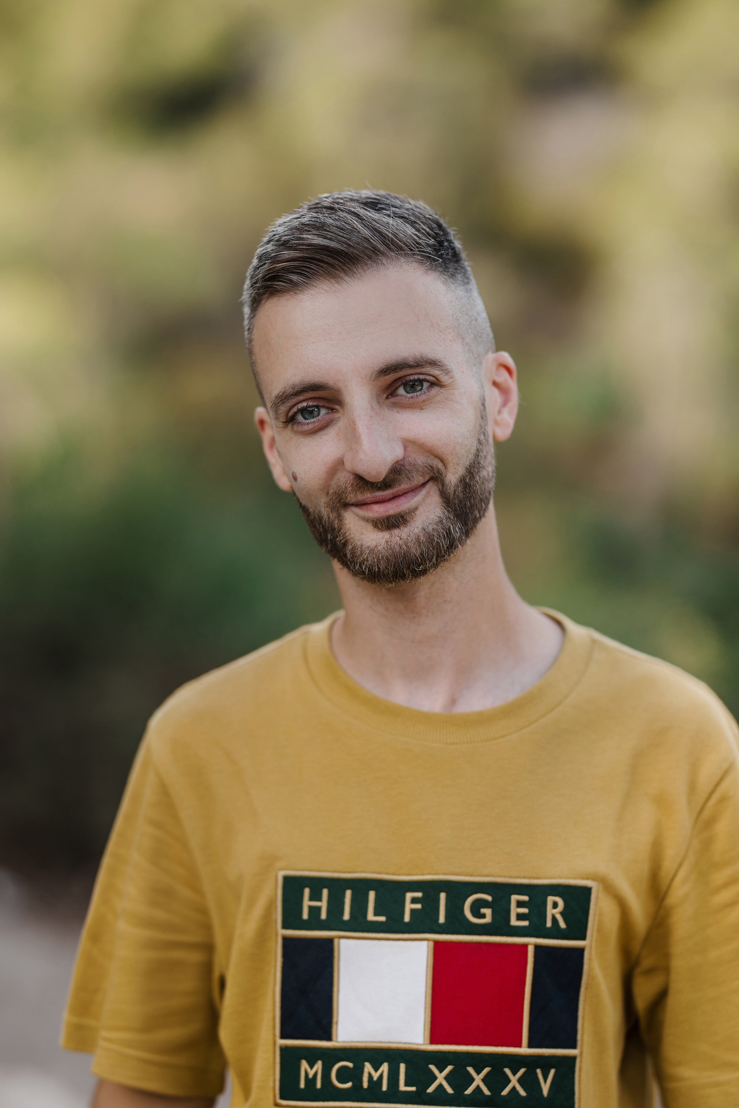 יצירת קשר. George TLV — Professional photographer and retoucher in Israel