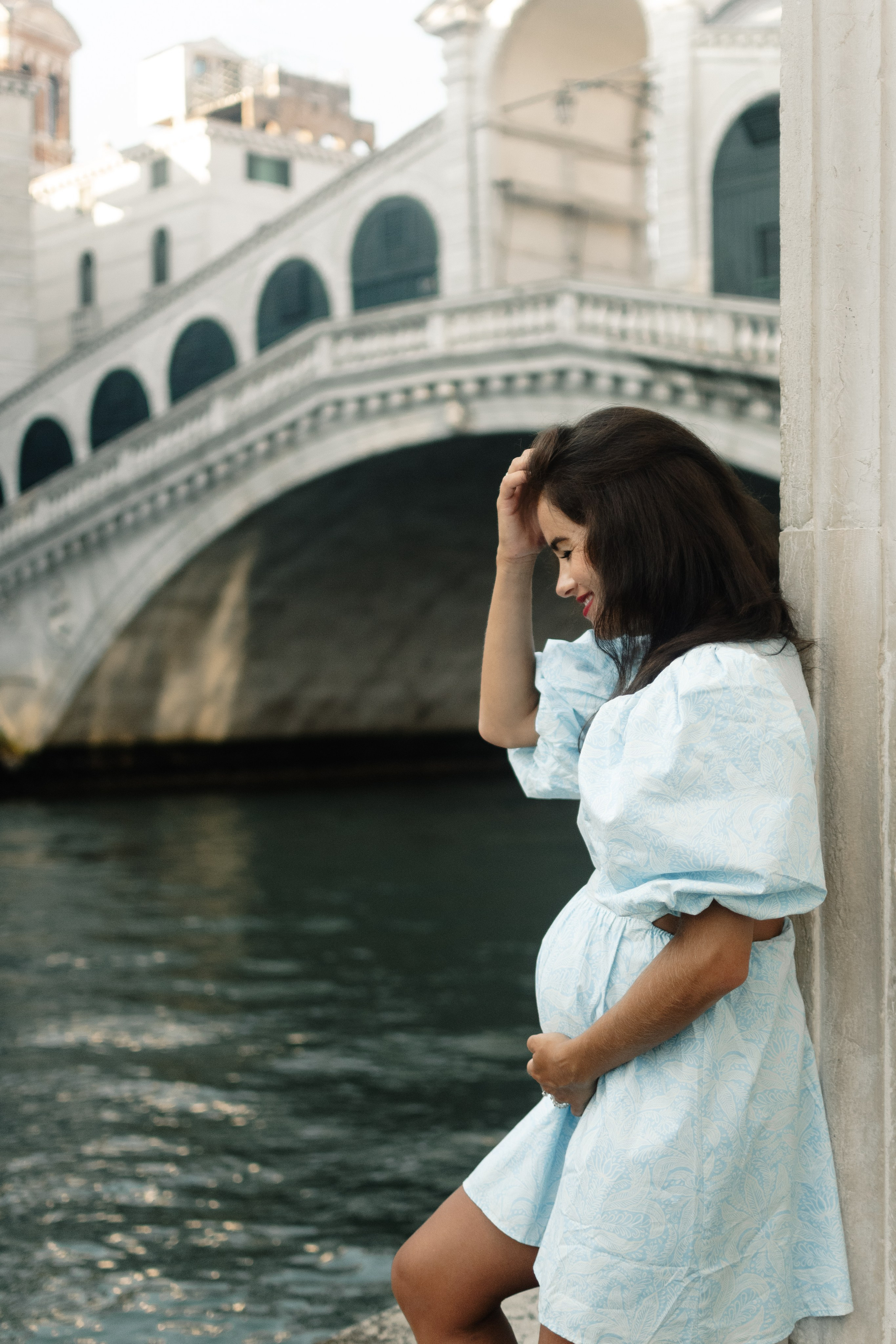 Fashion blogger shoot Venice. Portrait Photographer in Venice, Italy. Photographer in Venice, Italy. Yana Zotova