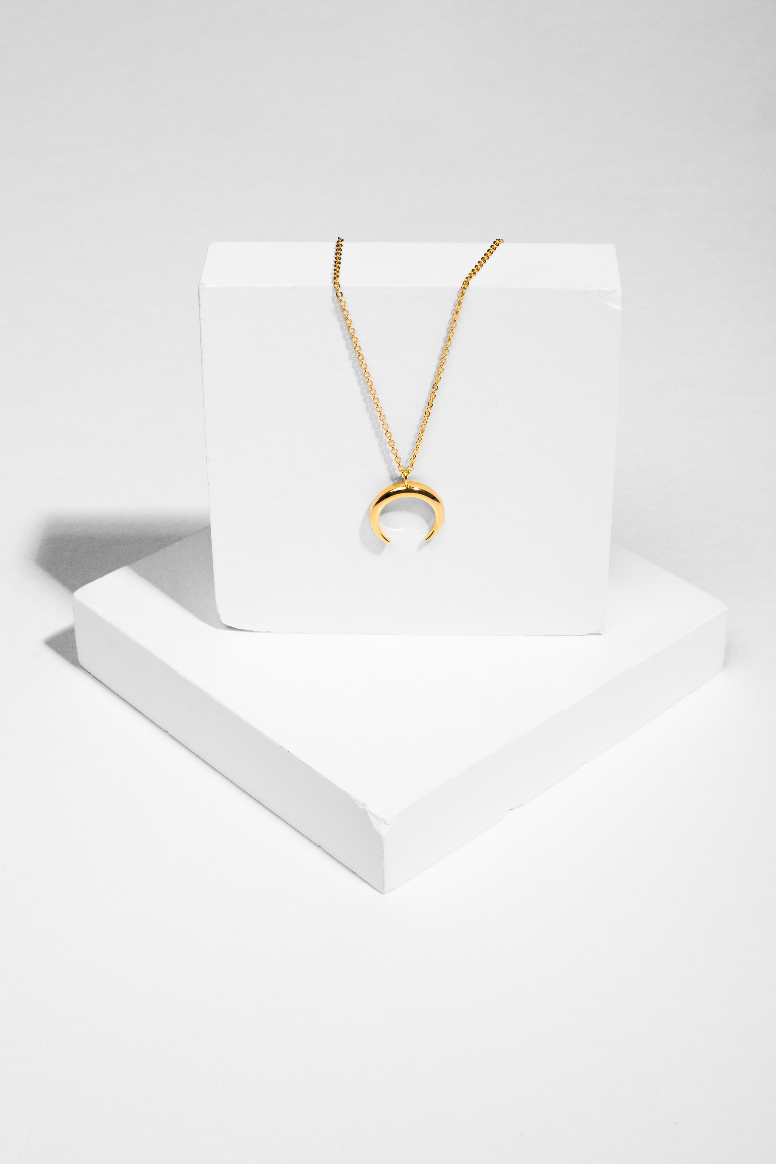 Full-Service Jewelry Photography. Photography in Singapore