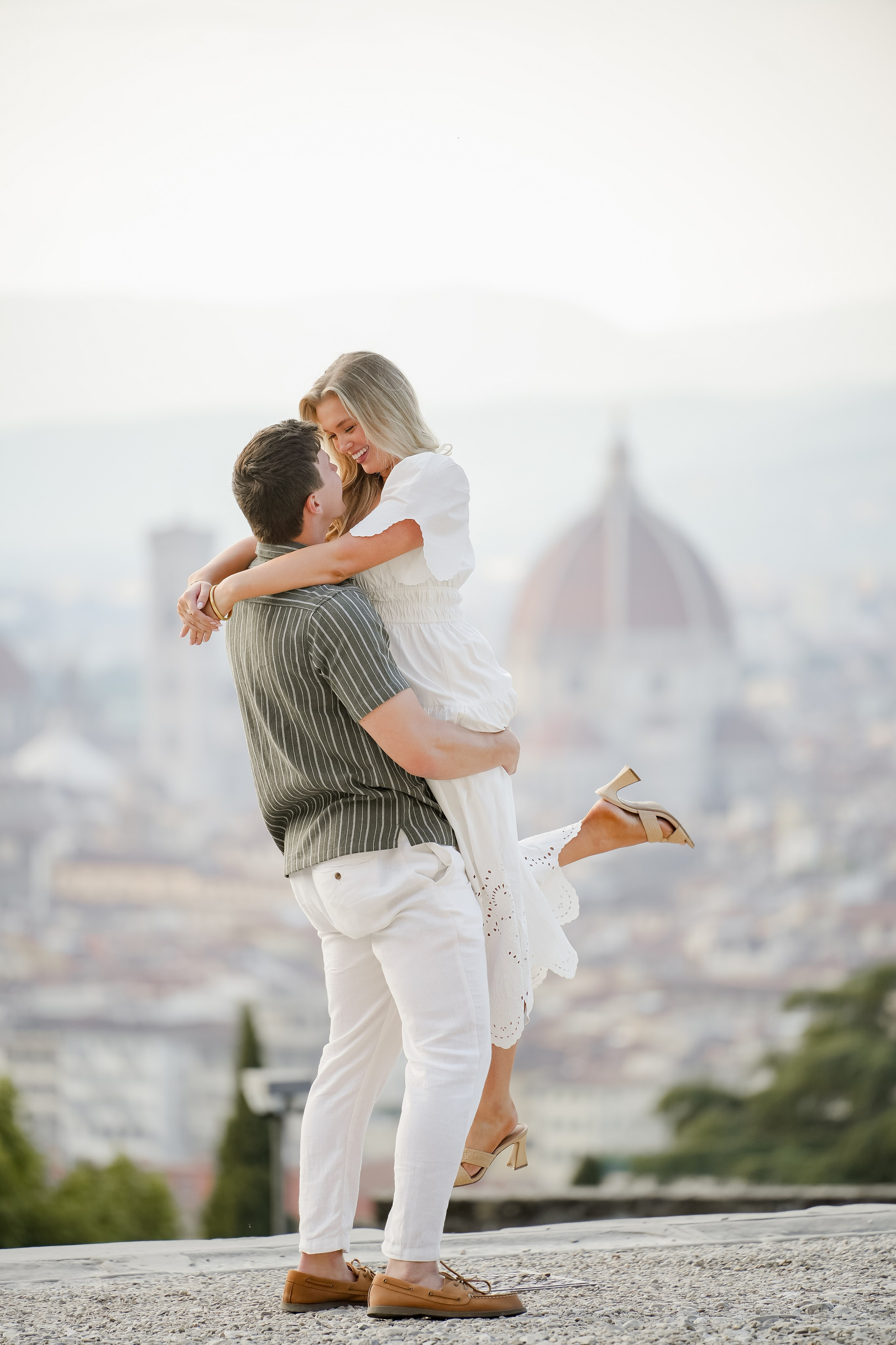 Photoshoot in Florence Photographer Florence Photoshoot Duomo Family photoshoot Florence