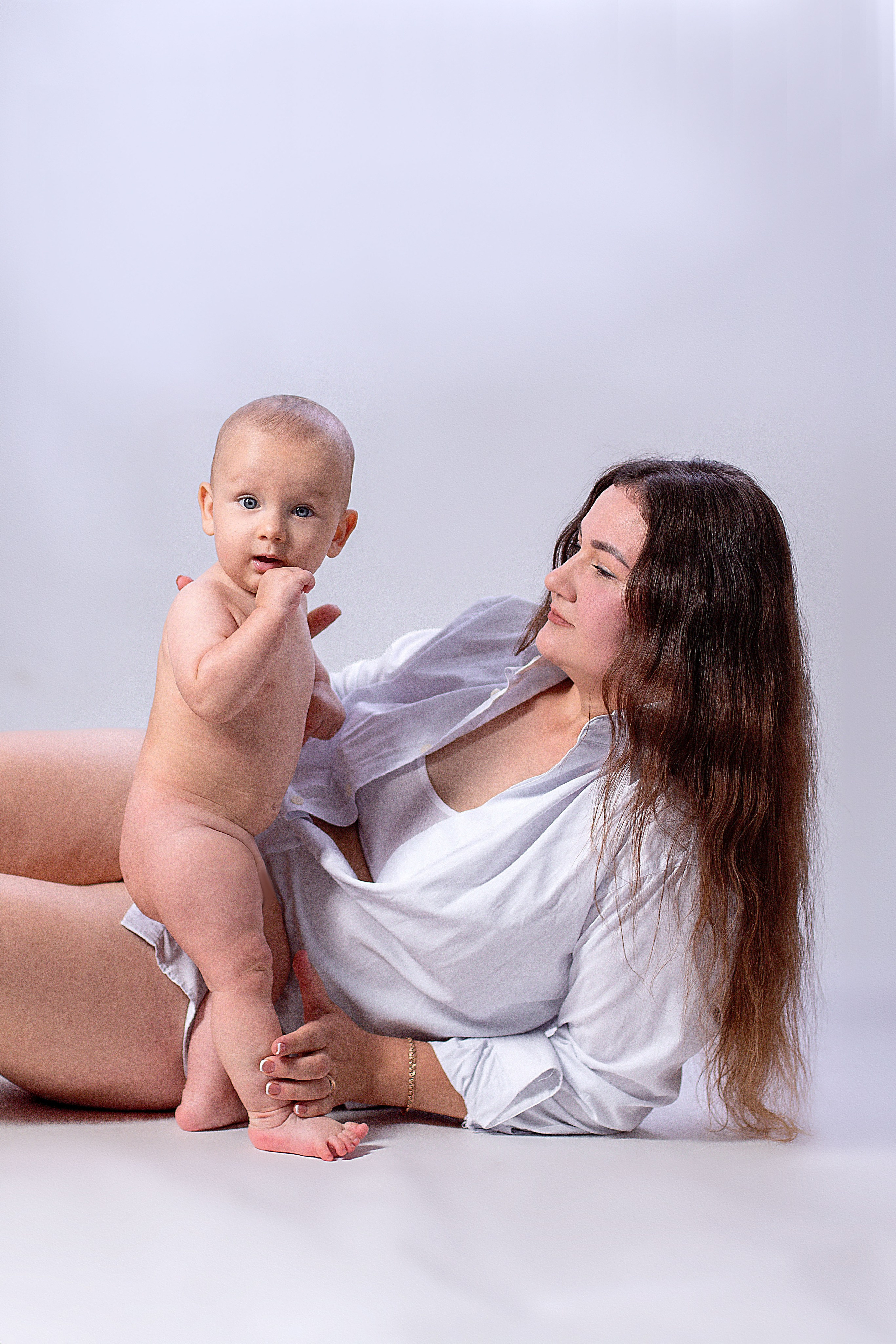 Фотосессия материнства в Бельцах — мама и дети