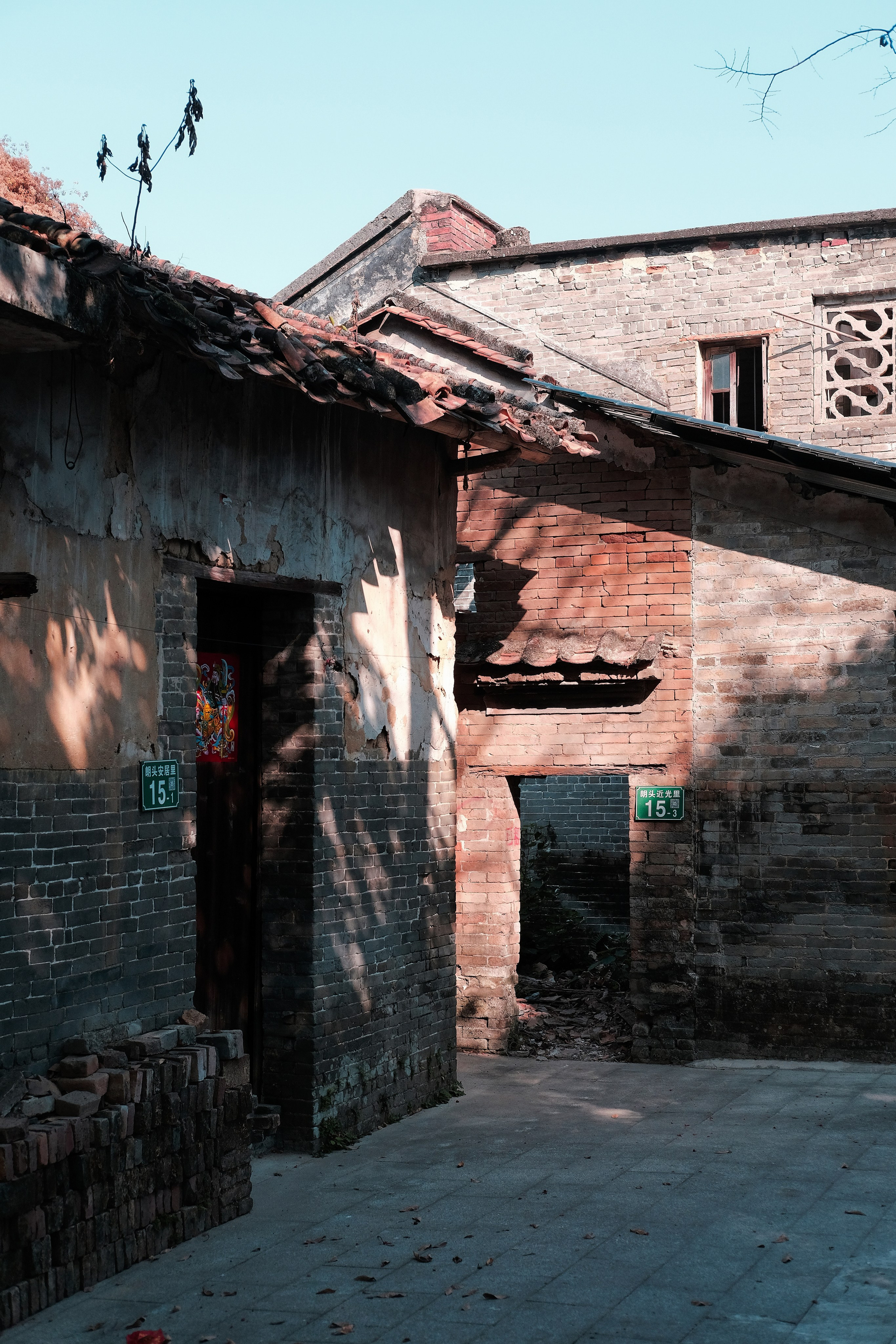 Old houses Guangzhou LangTou Village China 🇨🇳 Street Photography
