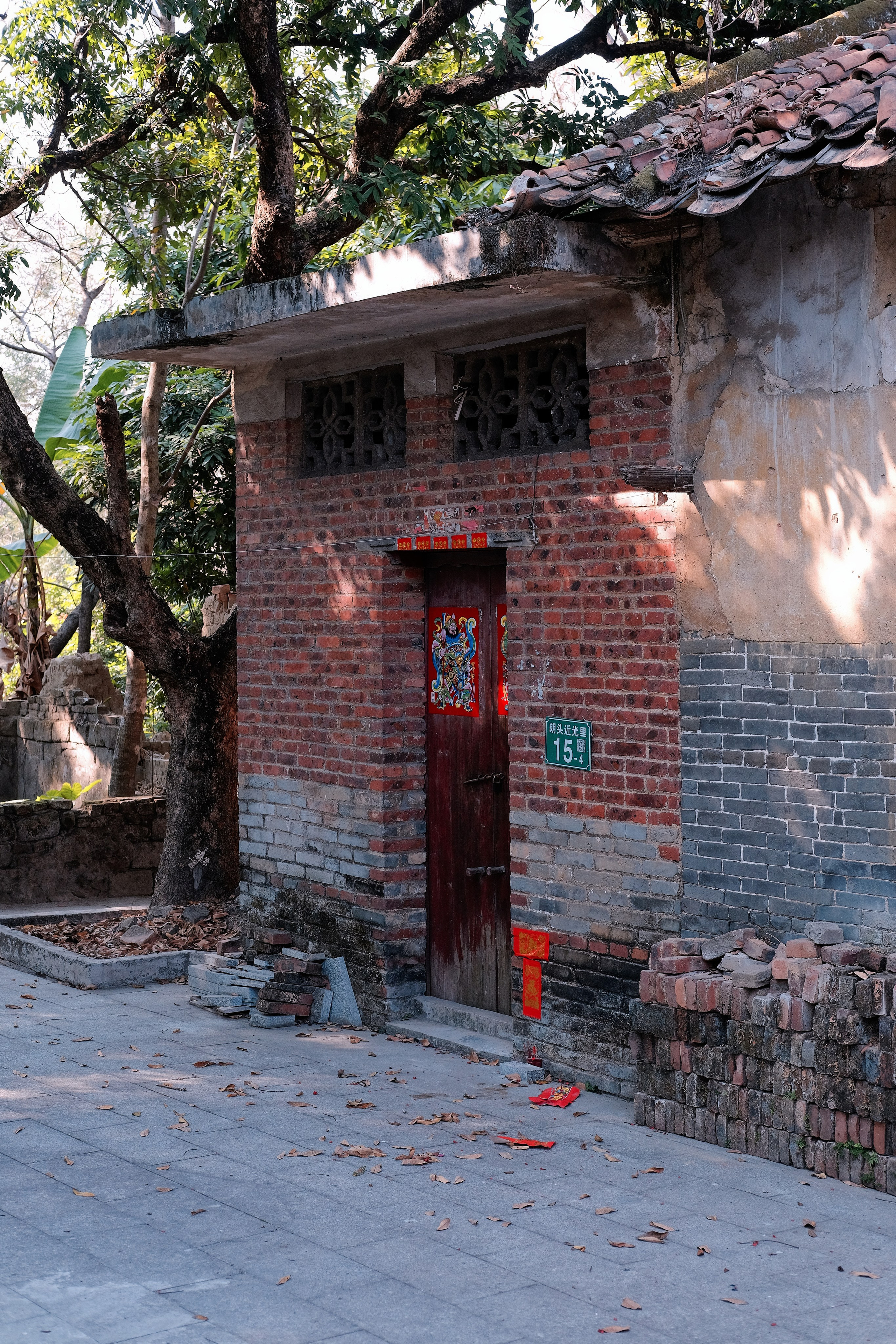 Old houses Guangzhou LangTou Village China 🇨🇳 Street Photography