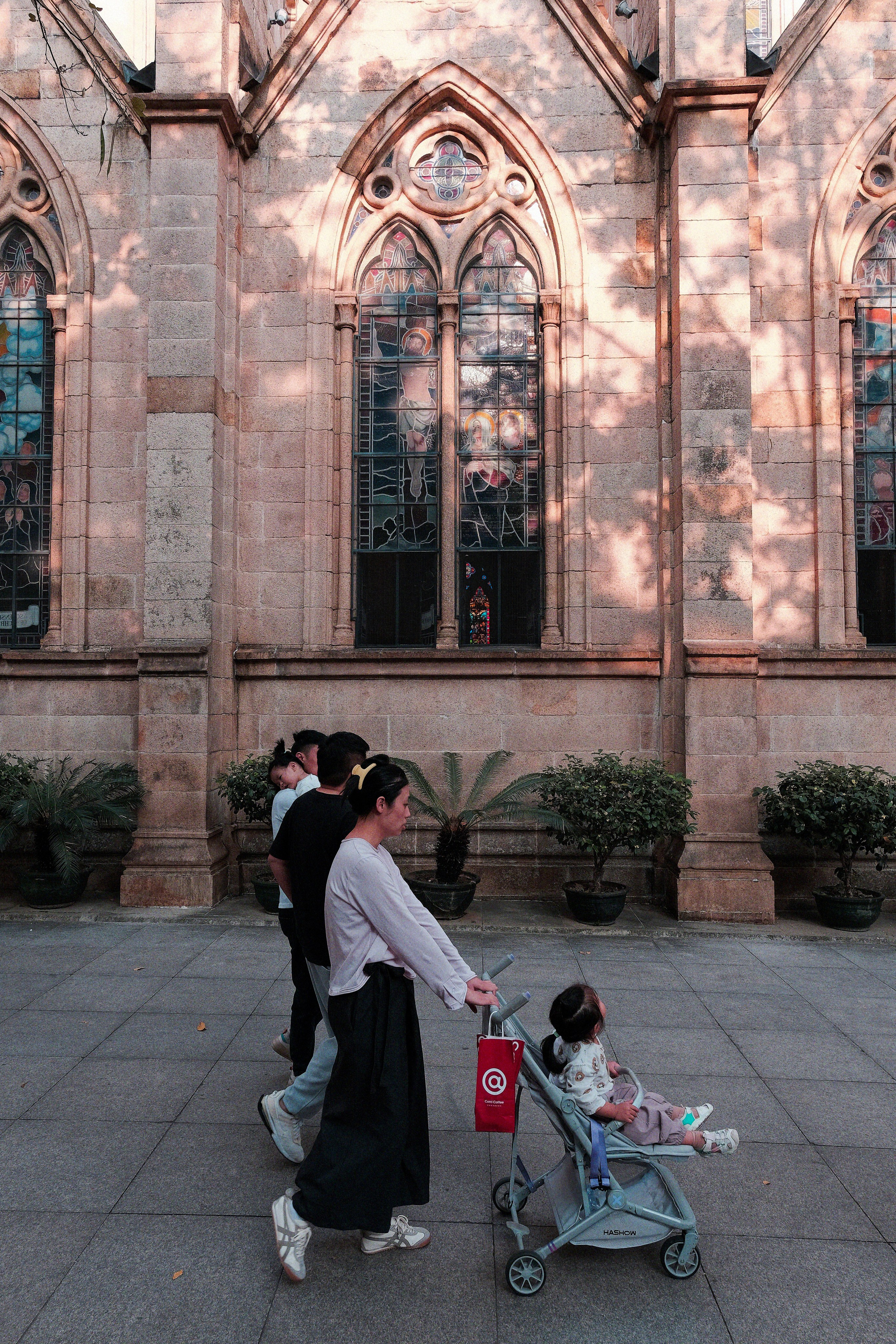 Candid Street Photography in Guangzhou | China 🇨🇳. 中国街头摄影 | The Streets of China Through My Eyes | 深圳