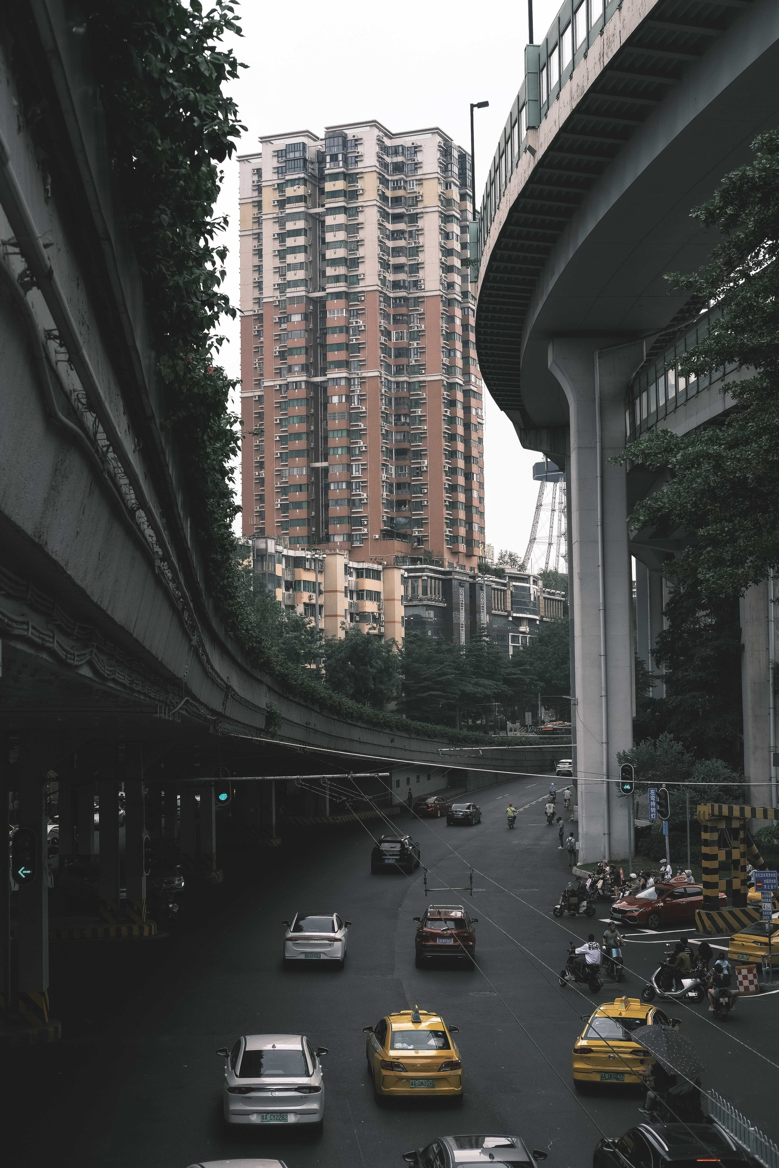 Yue Xiu Qu Street Photography in Guangzhou City | 广州市. 中国街头摄影 | The Streets of China Through My Eyes | 深圳