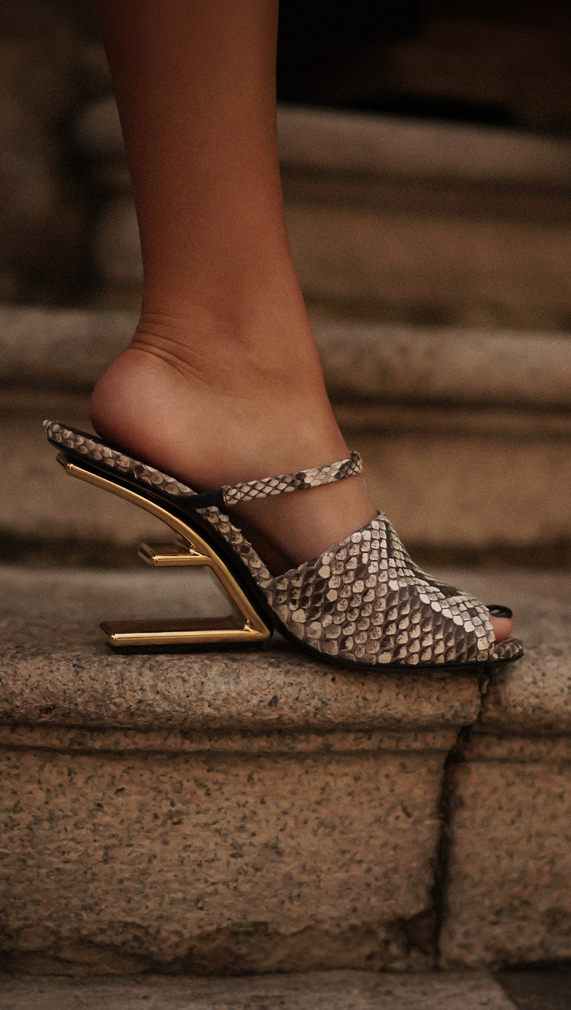 PERSONAL PHOTOGRAPHY. Julia Di |Fashion streetstyle photographer|videomaker in Milan & Paris