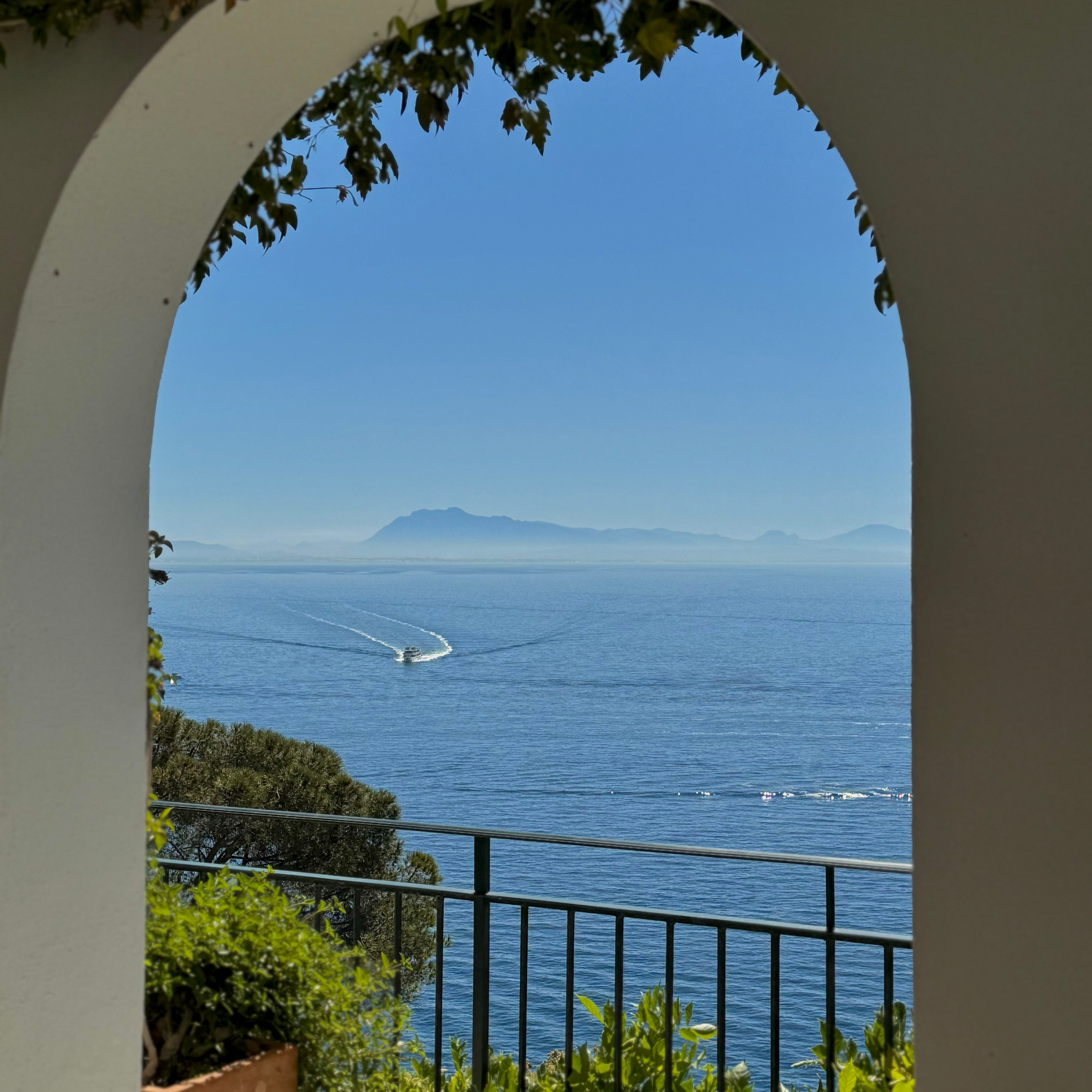 Balcony with view to Amalfi