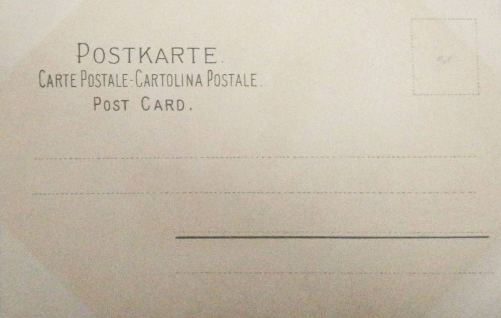Vintage-Postkarten – Stillleben von Catharina Klein. Fotografin, Sammlerin von Vintage-Postkarten und Schöpferin von Geschichten an der Schnittstelle zwischen Vergangenheit und Persönlichem. Ir