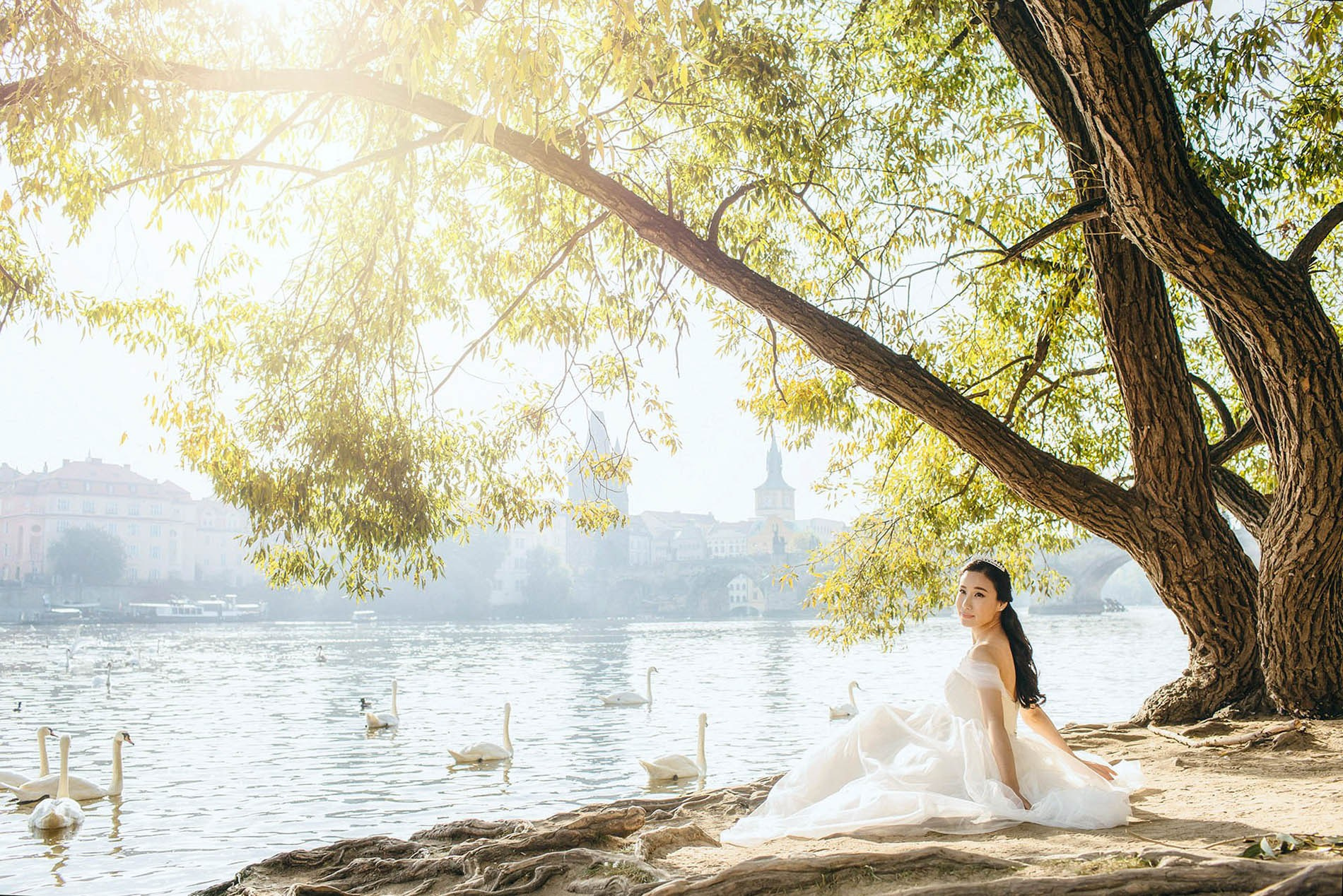 Catherine & Cedric Son — Refined Post-Wedding in Prague