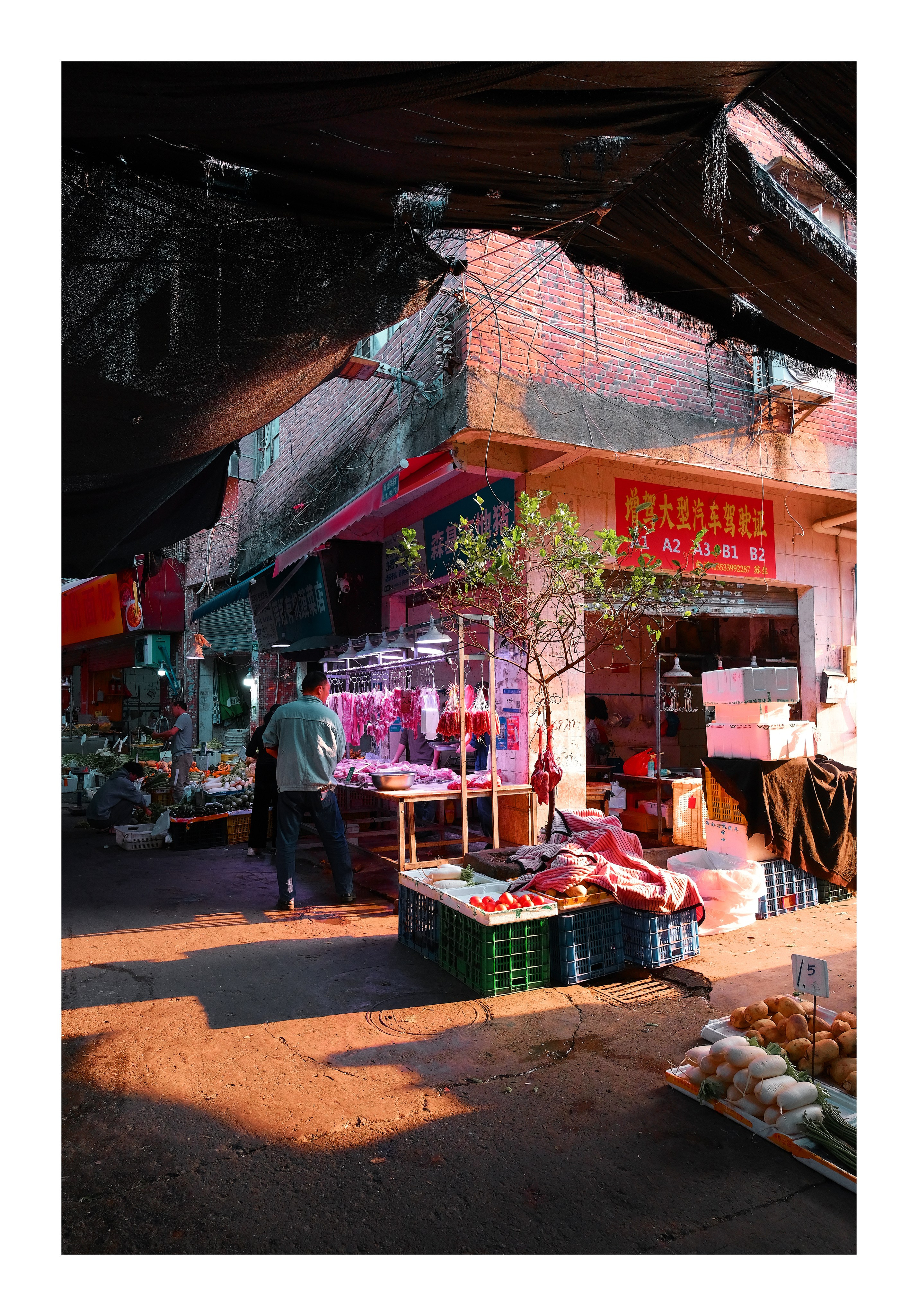 The Life of the Others — Lijiao Village in Photographs | Guangzhou. 中国街头摄影 | The Streets of China Through My Eyes | 深圳