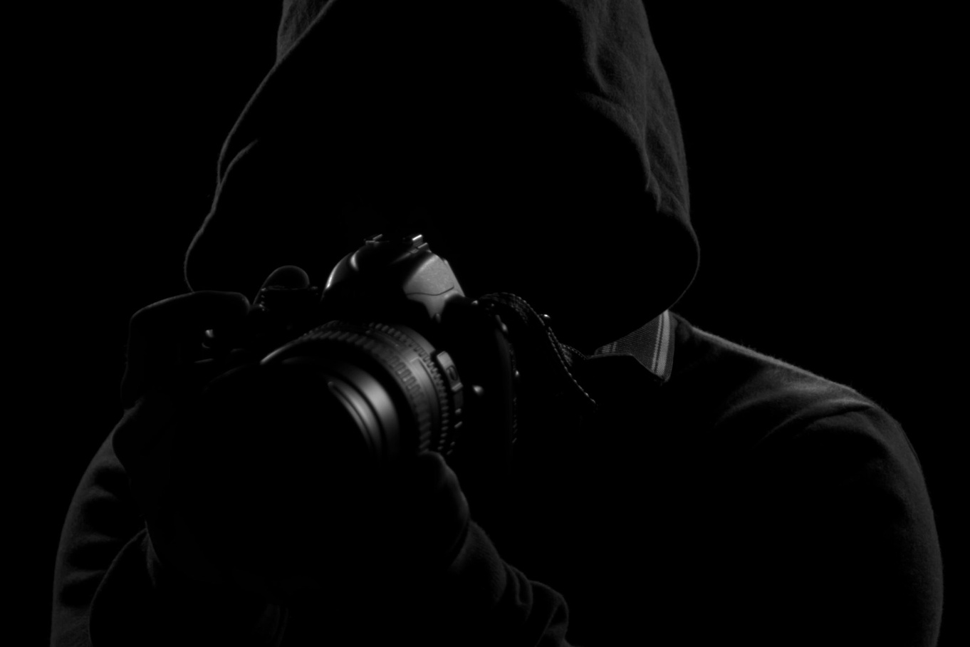 CAFE DEL PHOTO #96 «На грани». Școala de fotografie lui Roman Ribaliov. Orașul Chișinău, Moldova